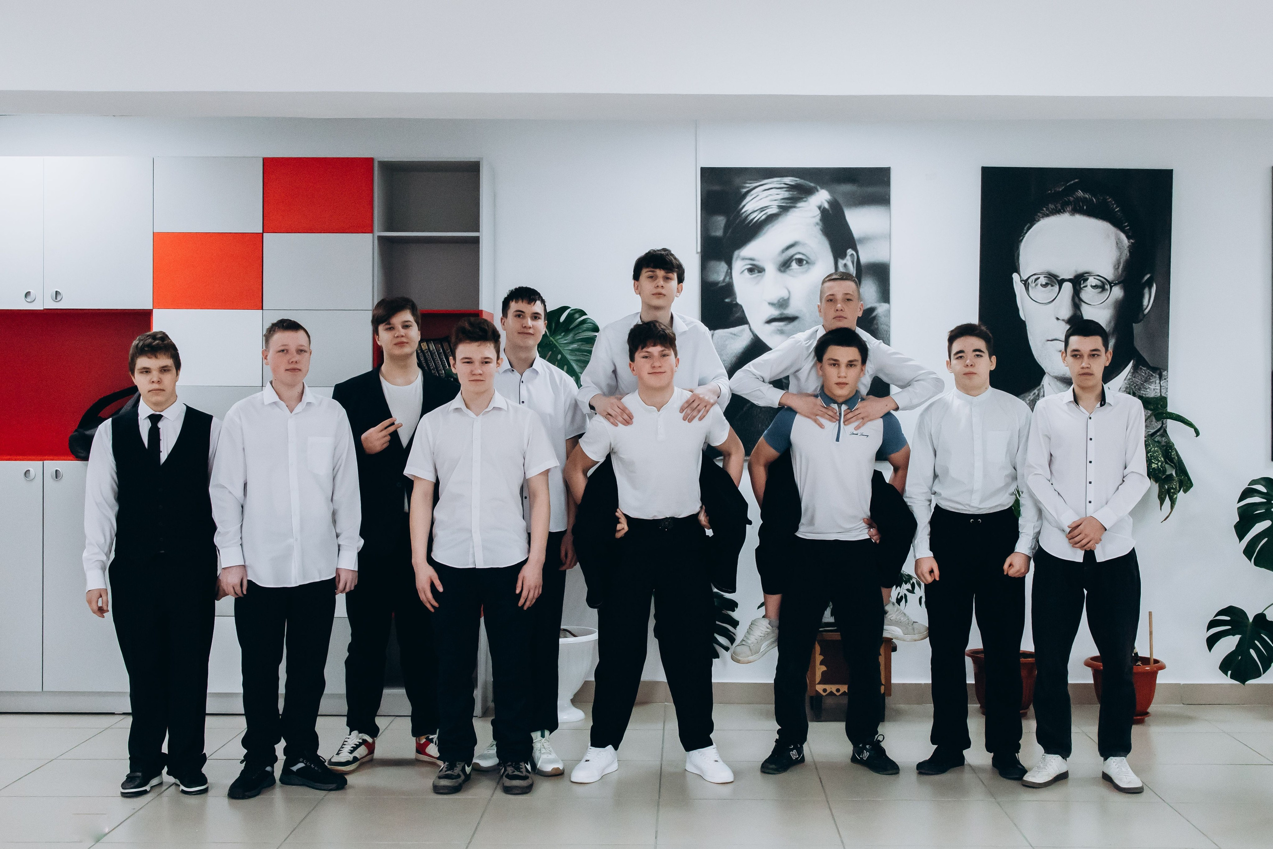 СОШ № 26 Тугулым 2025. Семейный фотограф Нижневартовск Тюмень Ефимова Ирина