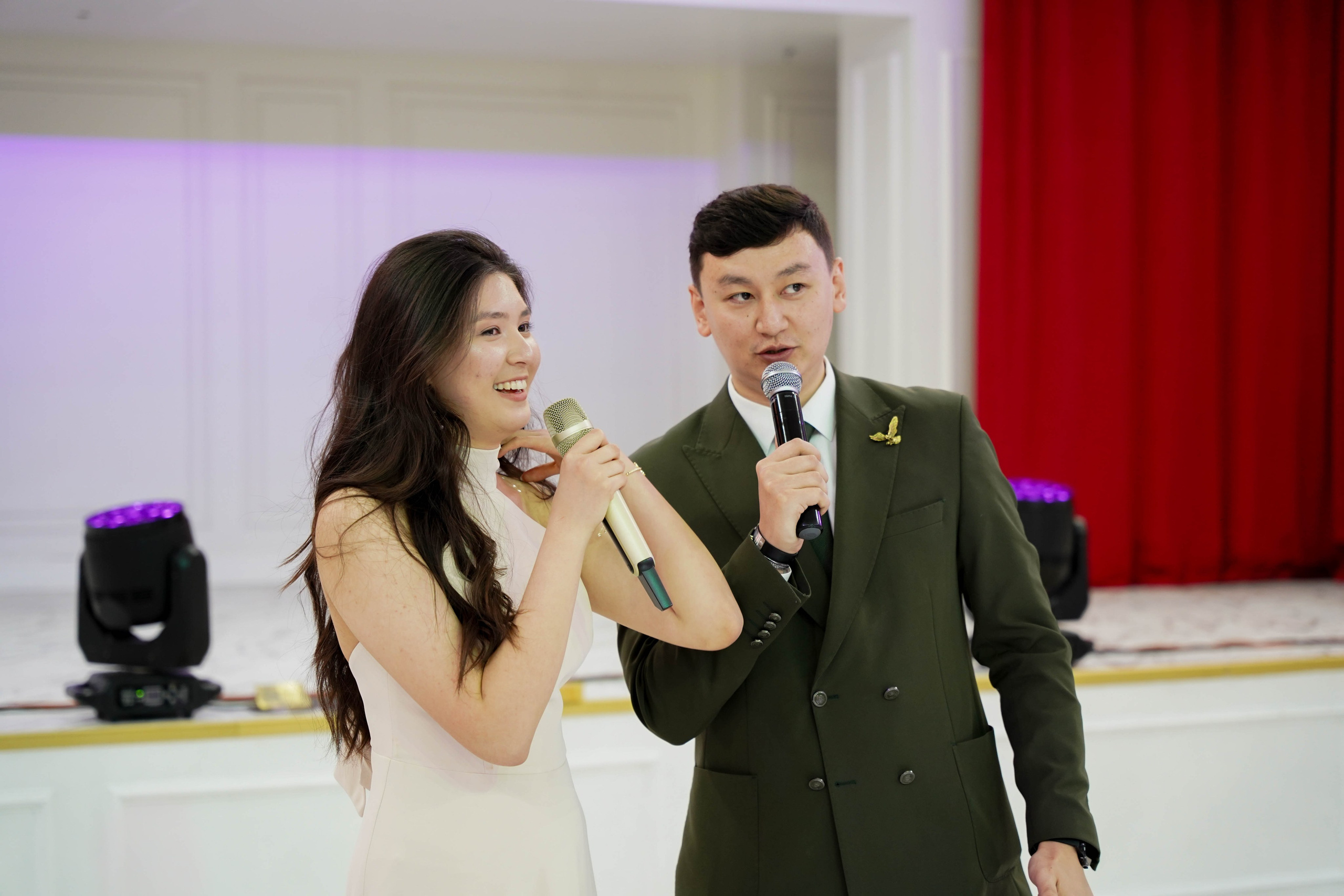 Dana uzatu. Фотограф Ернар Ержанов