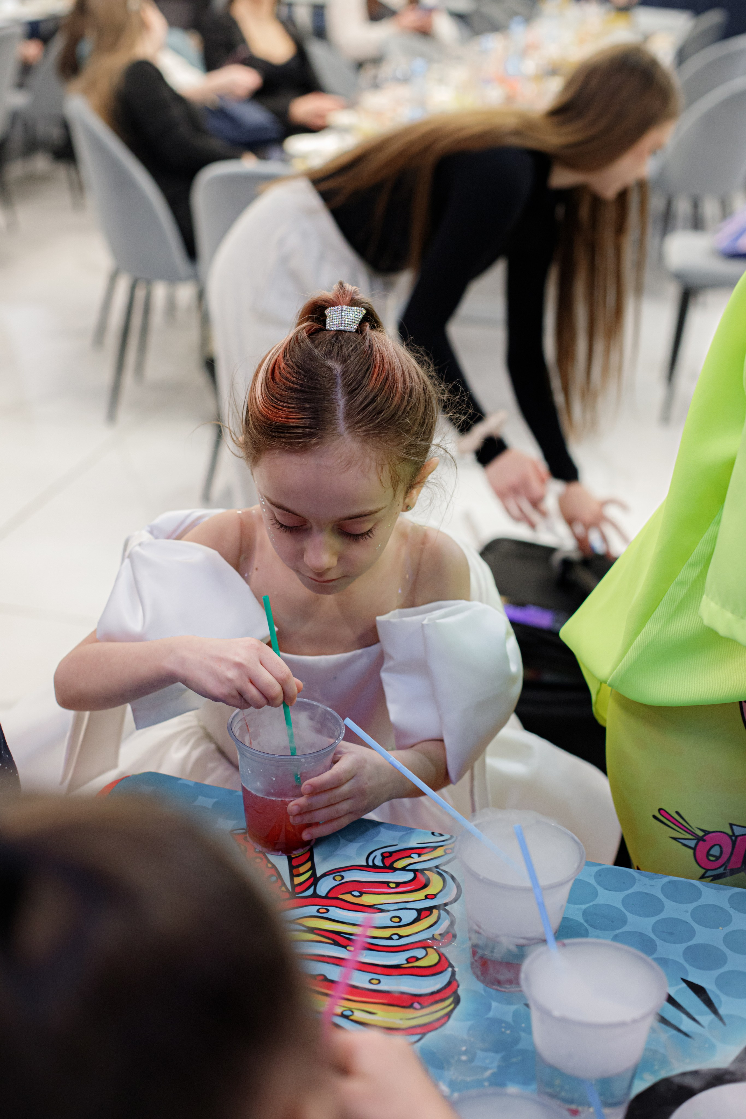 ASIA'S BIRTHDAY PARTY. Photokarish