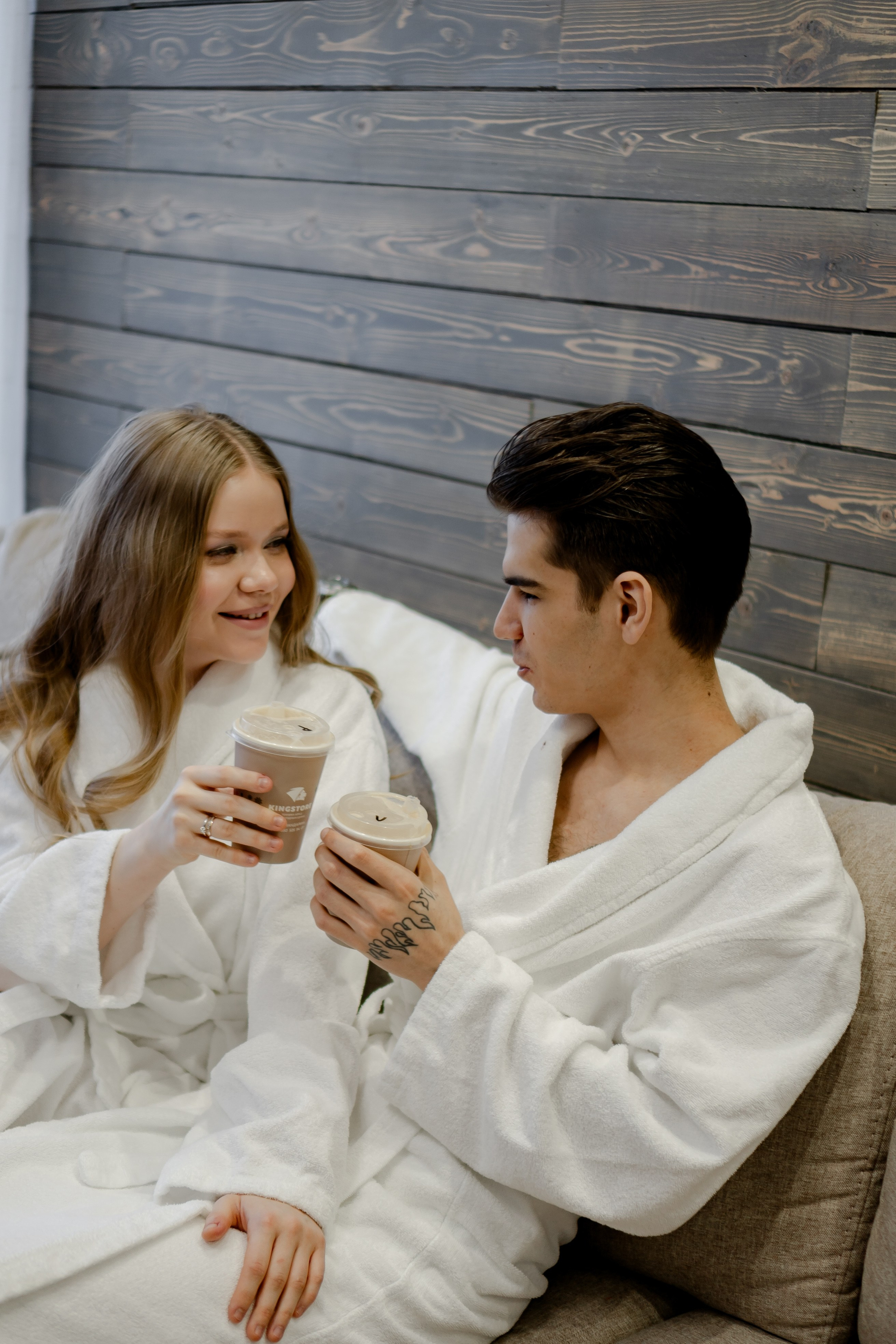 СВАДЕБНАЯ СЬЕМКА СБОРОВ В ОТЕЛЕ И ВЫЕЗД НА ЦЕРЕМОНИЮ (СНЯТО В СИБИРЕ В НИЖНЕВАРТОВСКЕ). Профессиональный фотограф, Санкт-Петербург — Виктория Богомолова