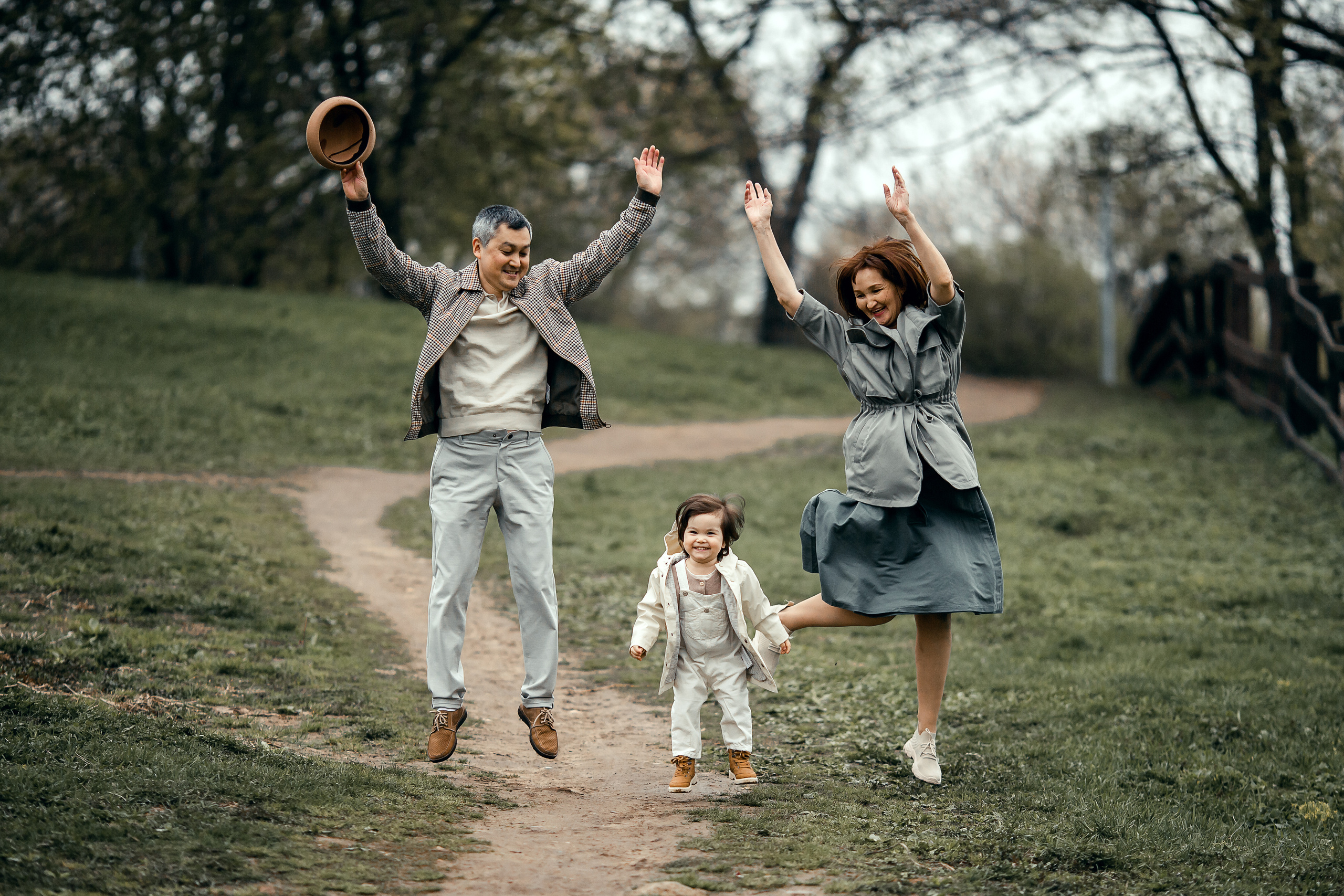 Эмилия с родителями. Семейный и детский фотограф в Москве Юлия