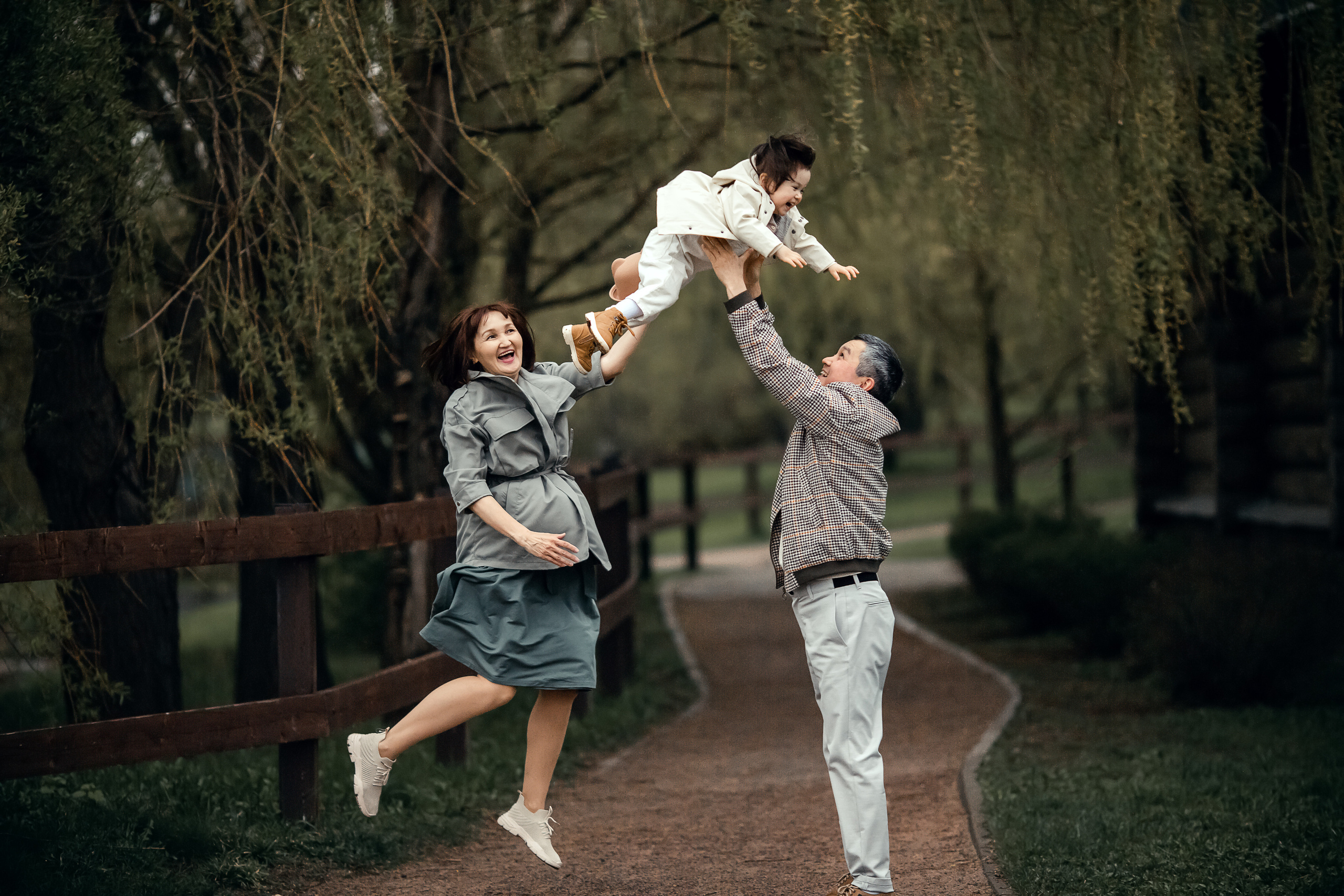 Эмилия с родителями. Семейный и детский фотограф в Москве Юлия