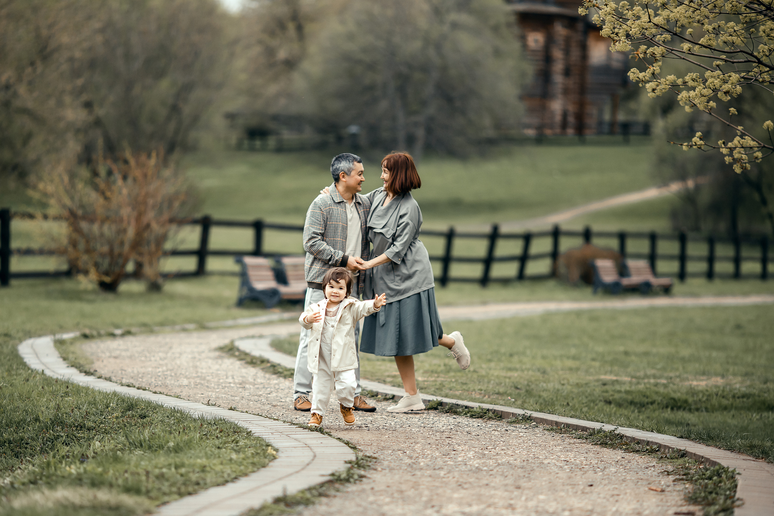 Эмилия с родителями. Семейный и детский фотограф в Москве Юлия