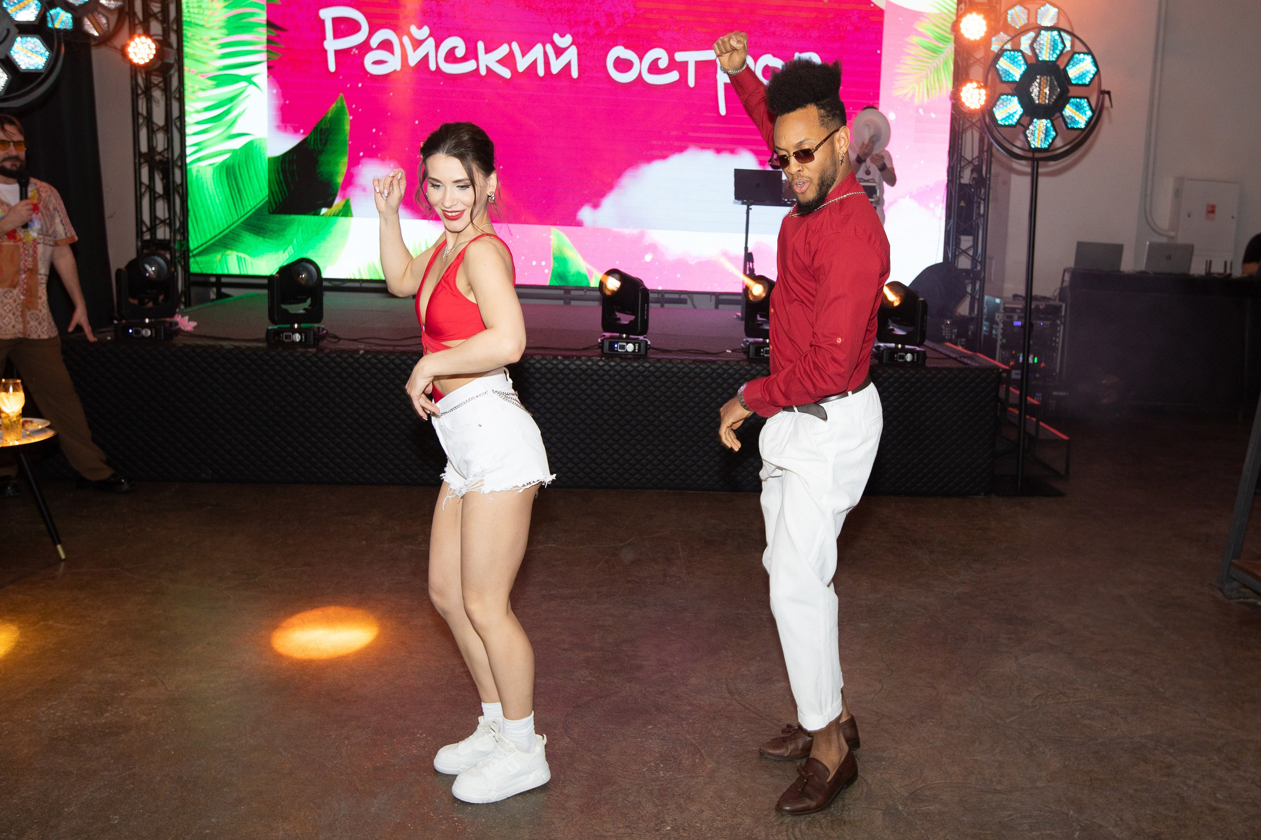 Настоящие эмоции без статичных поз. Фотограф на мероприятия — конференции, выставки, юбилеи, корпоративы