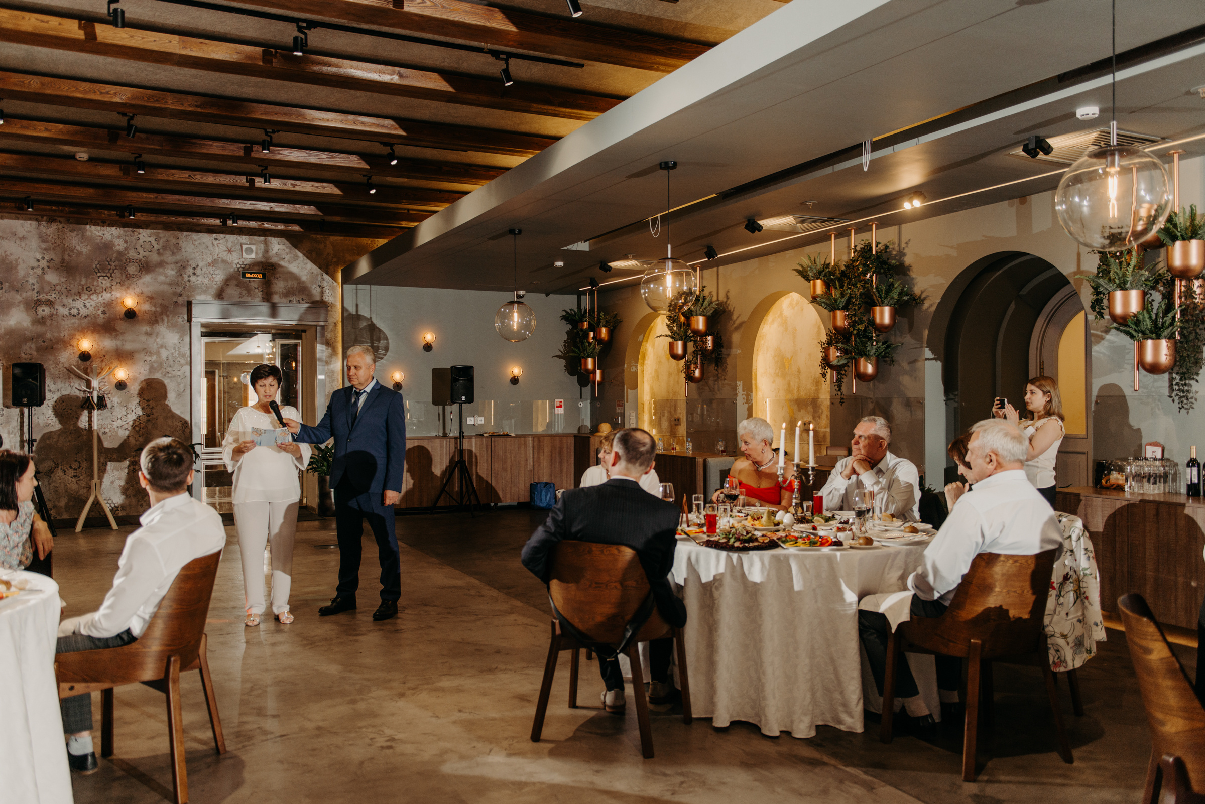 Летняя свадьба в отеле Введенский. Свадебный фотограф в Санкт-Петербурге Венера Ахметова