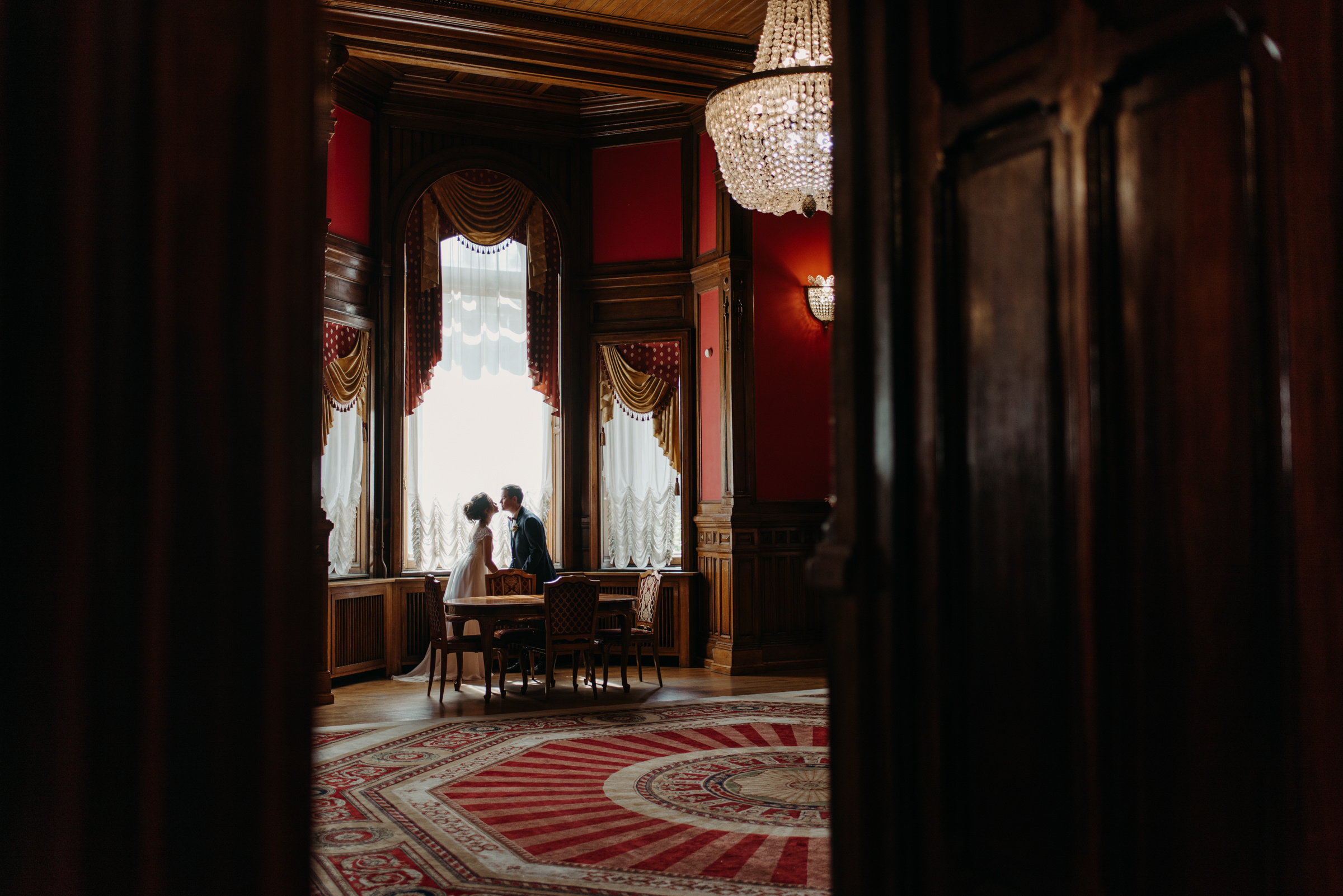 Летняя свадьба в отеле Введенский. Свадебный фотограф в Санкт-Петербурге Венера Ахметова