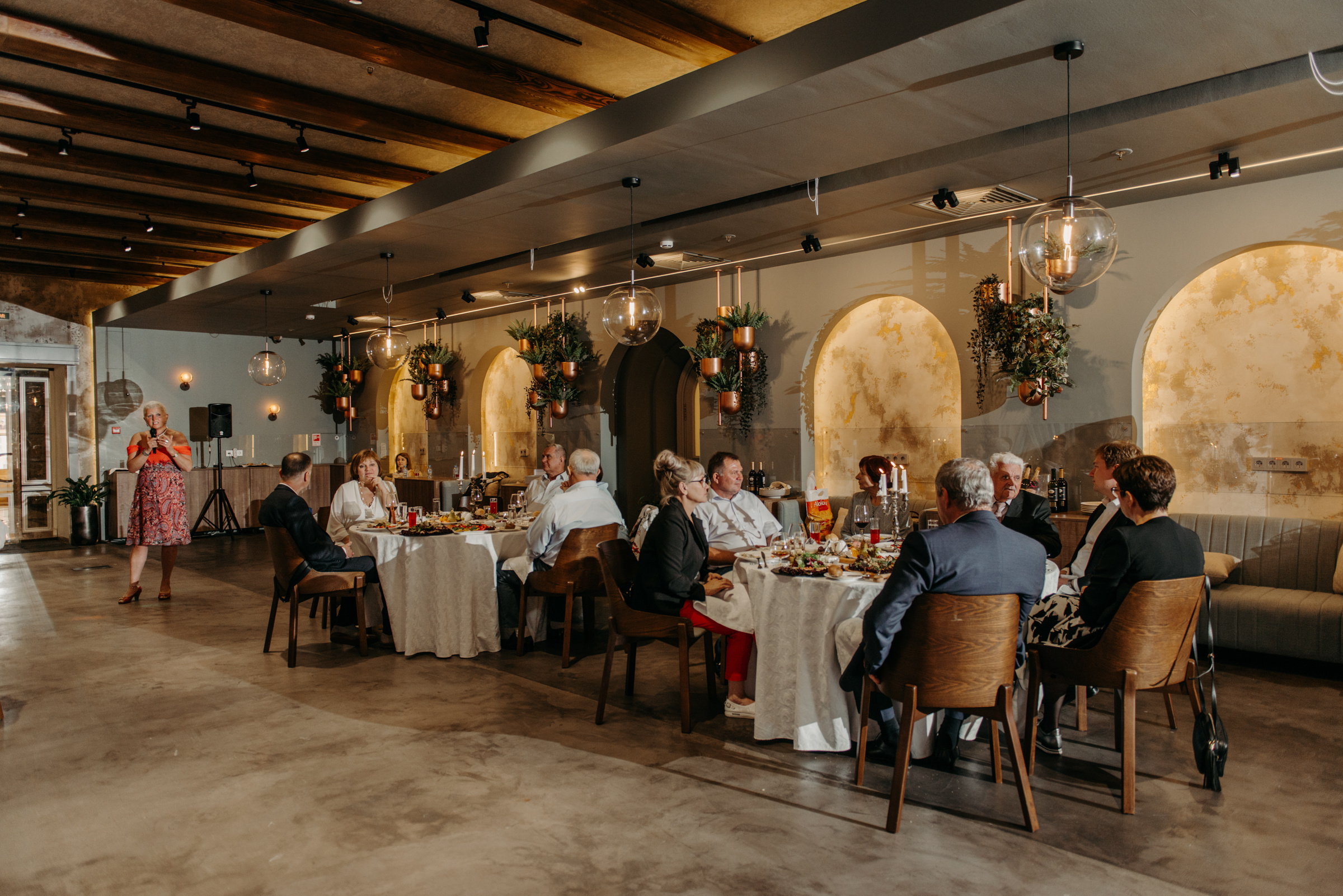 Летняя свадьба в отеле Введенский. Свадебный фотограф в Санкт-Петербурге Венера Ахметова
