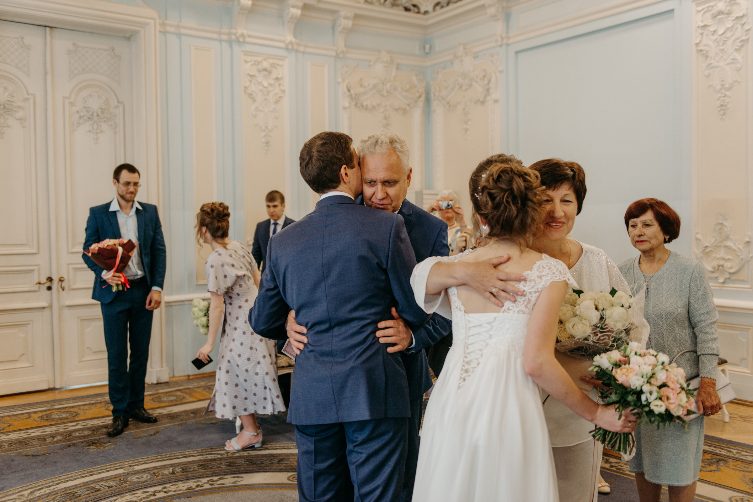 Летняя свадьба в отеле Введенский. Свадебный фотограф в Санкт-Петербурге Венера Ахметова