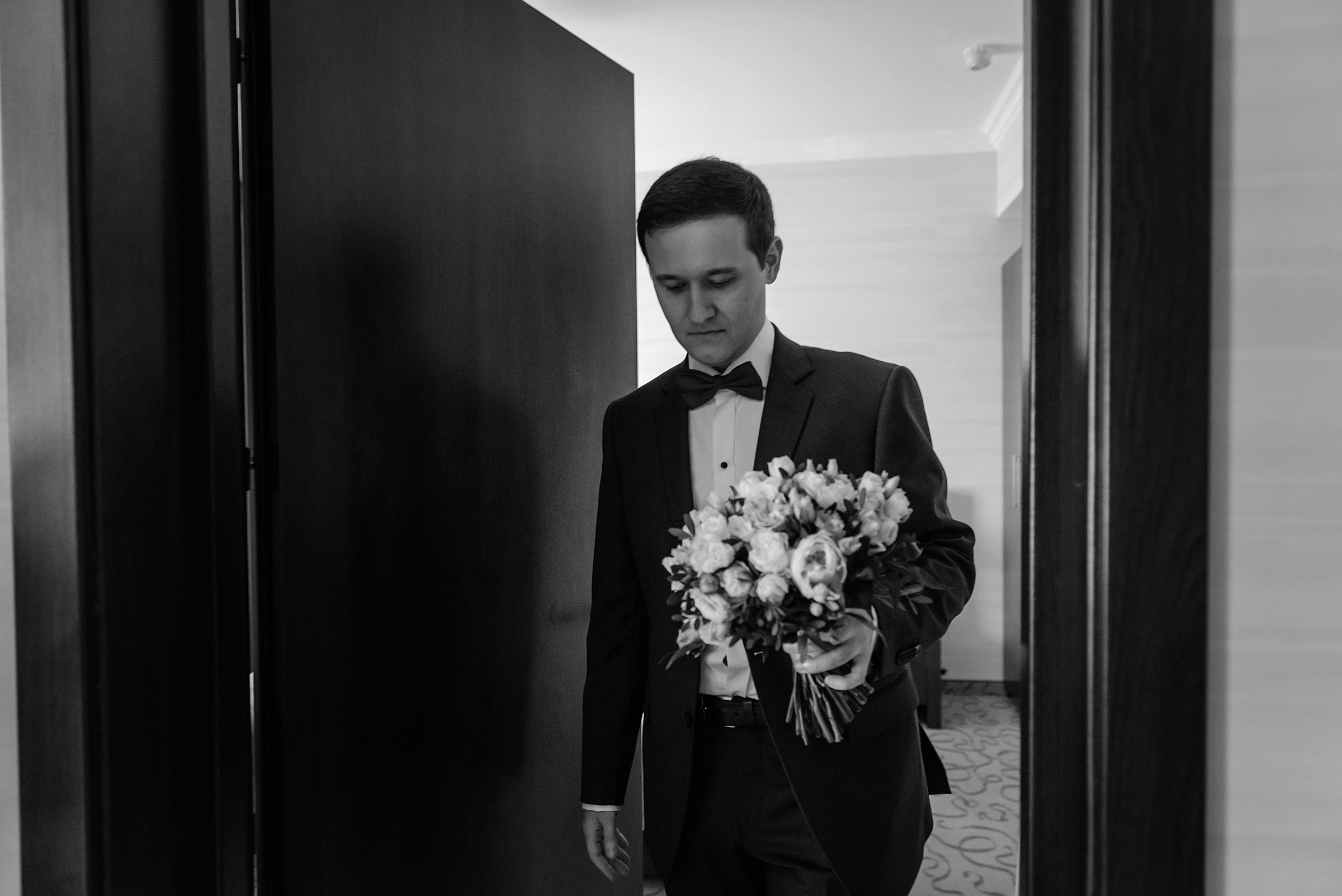 Летняя свадьба в отеле Введенский. Свадебный фотограф в Санкт-Петербурге Венера Ахметова