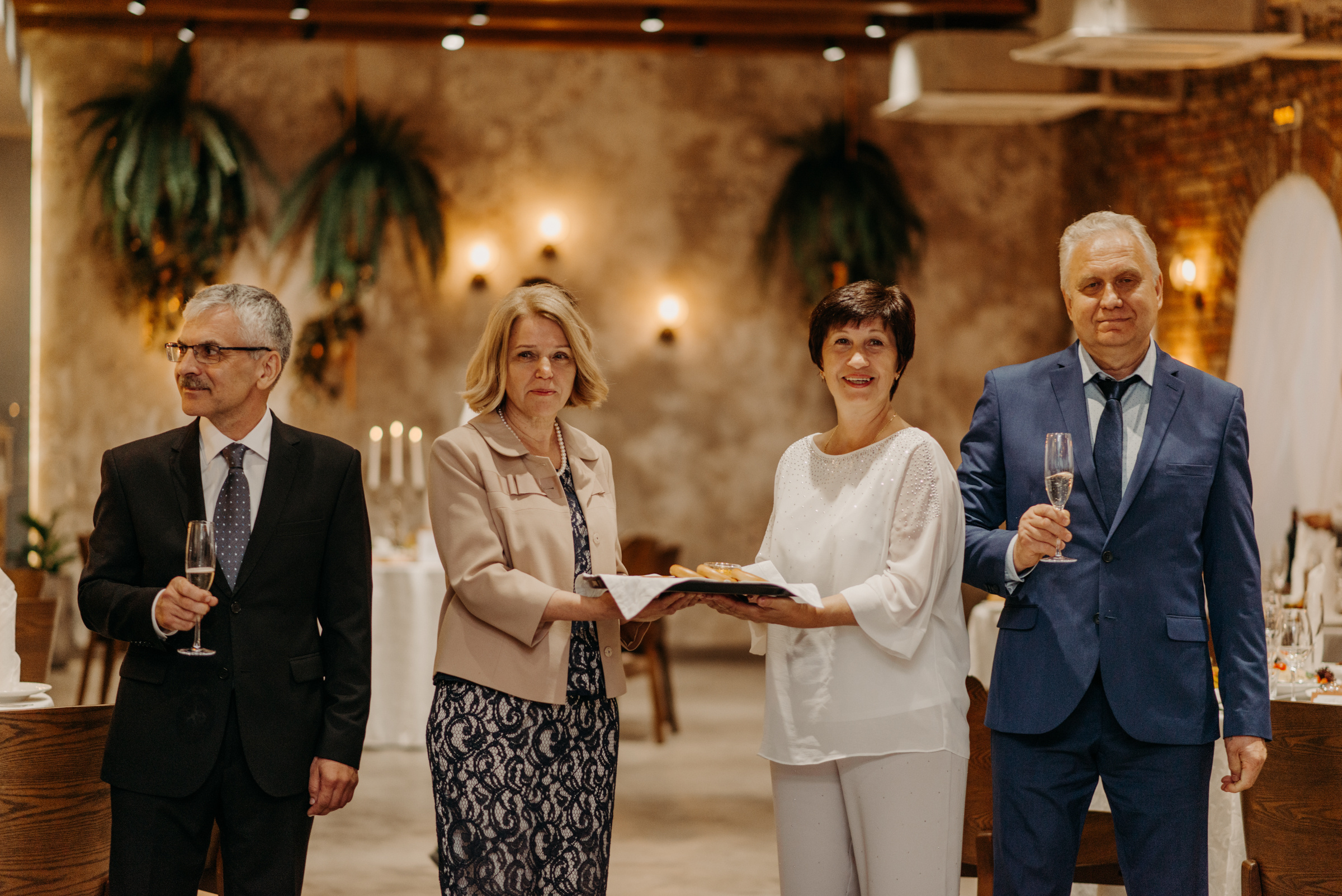 Летняя свадьба в отеле Введенский. Свадебный фотограф в Санкт-Петербурге Венера Ахметова