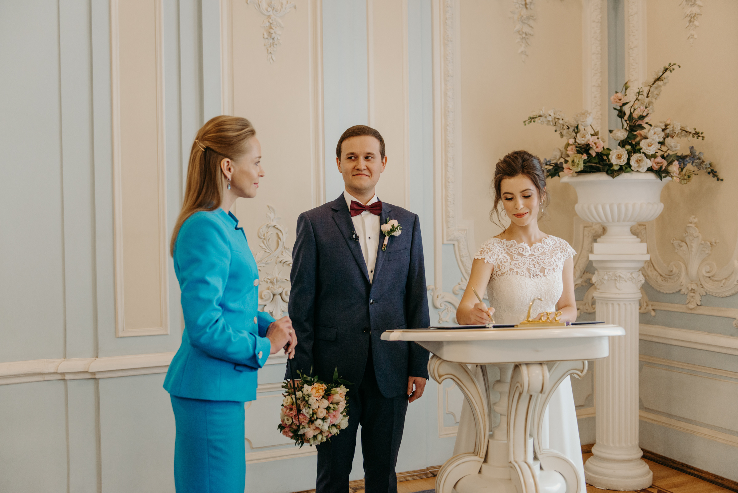 Летняя свадьба в отеле Введенский. Свадебный фотограф в Санкт-Петербурге Венера Ахметова