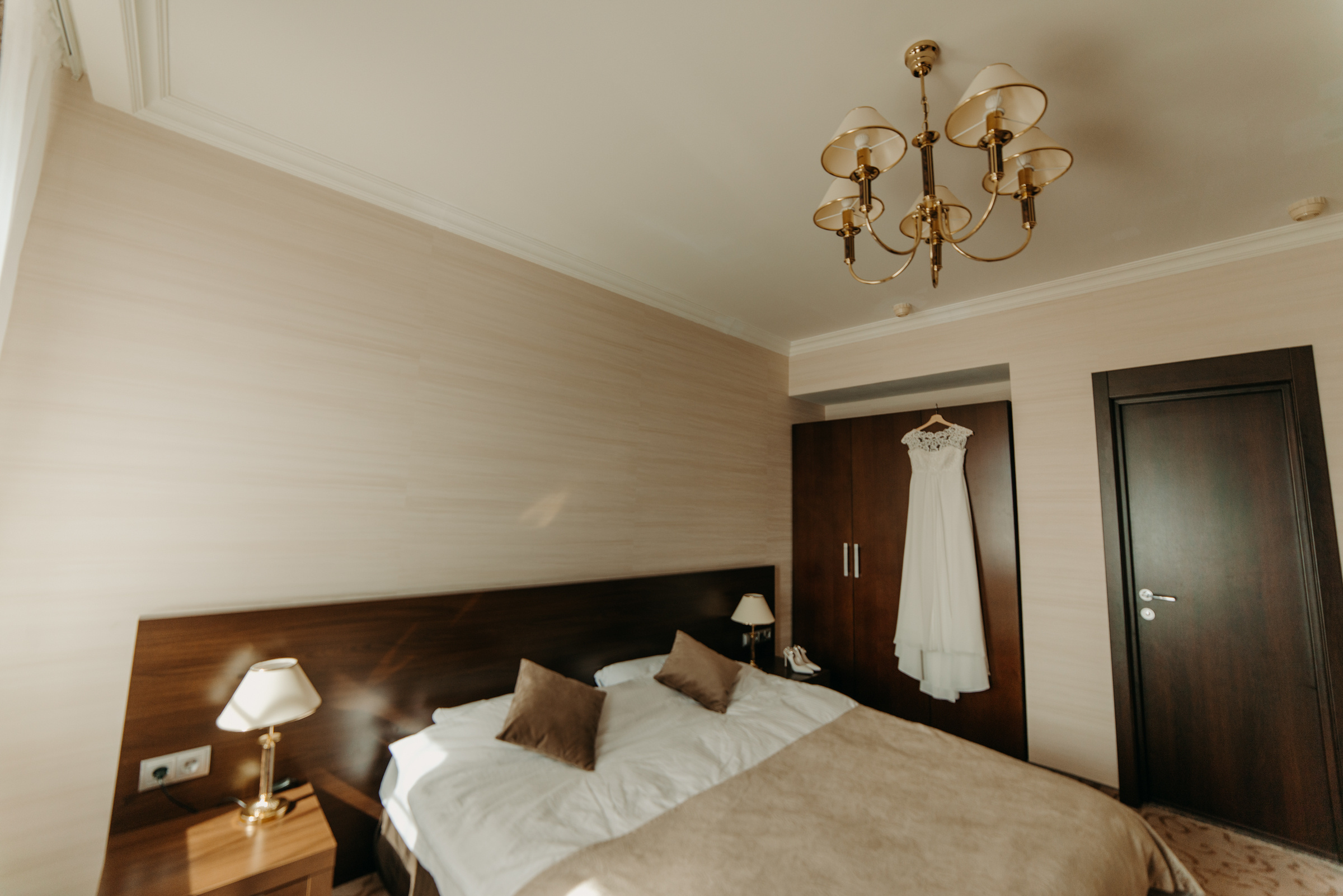 Летняя свадьба в отеле Введенский. Свадебный фотограф в Санкт-Петербурге Венера Ахметова