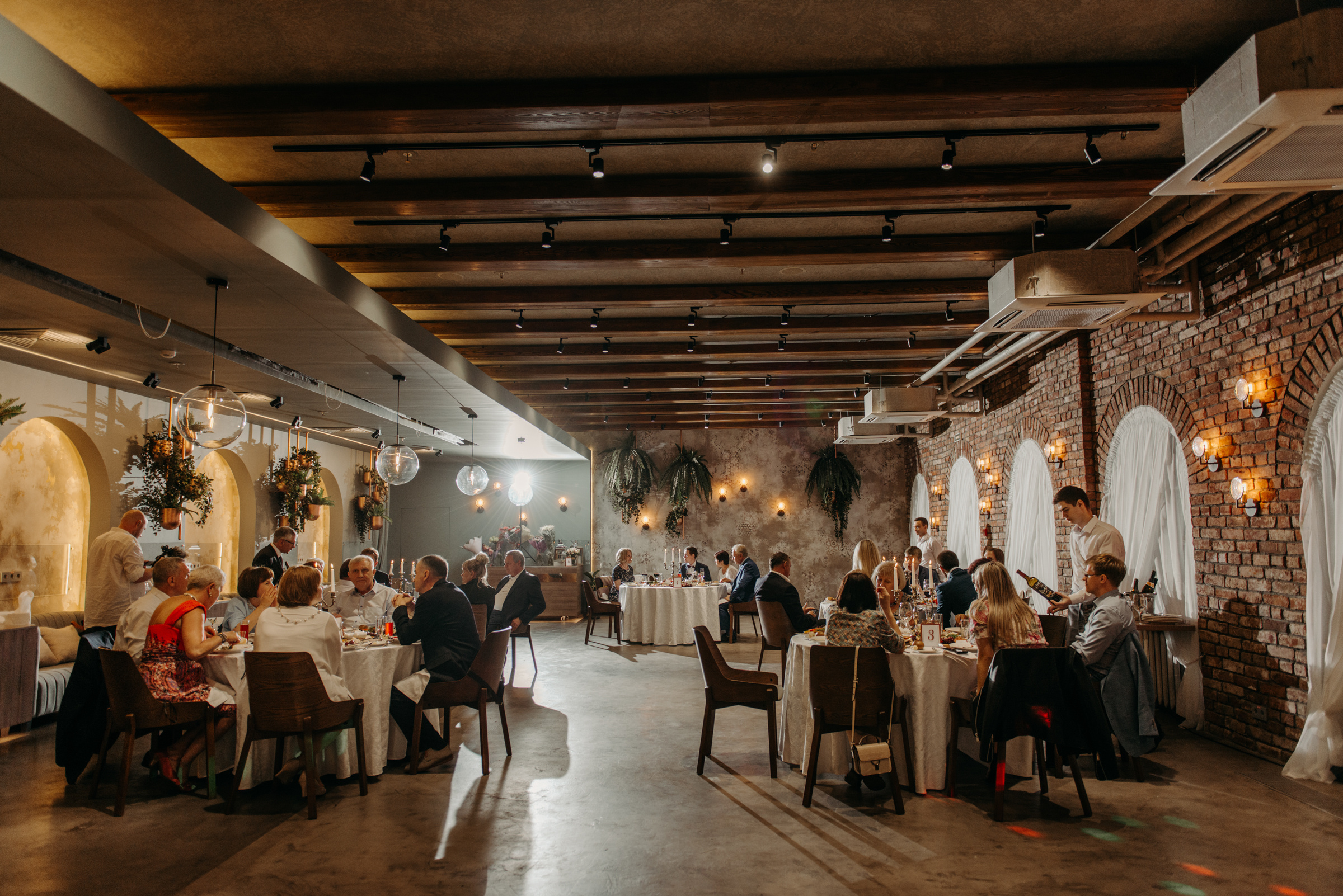 Летняя свадьба в отеле Введенский. Свадебный фотограф в Санкт-Петербурге Венера Ахметова