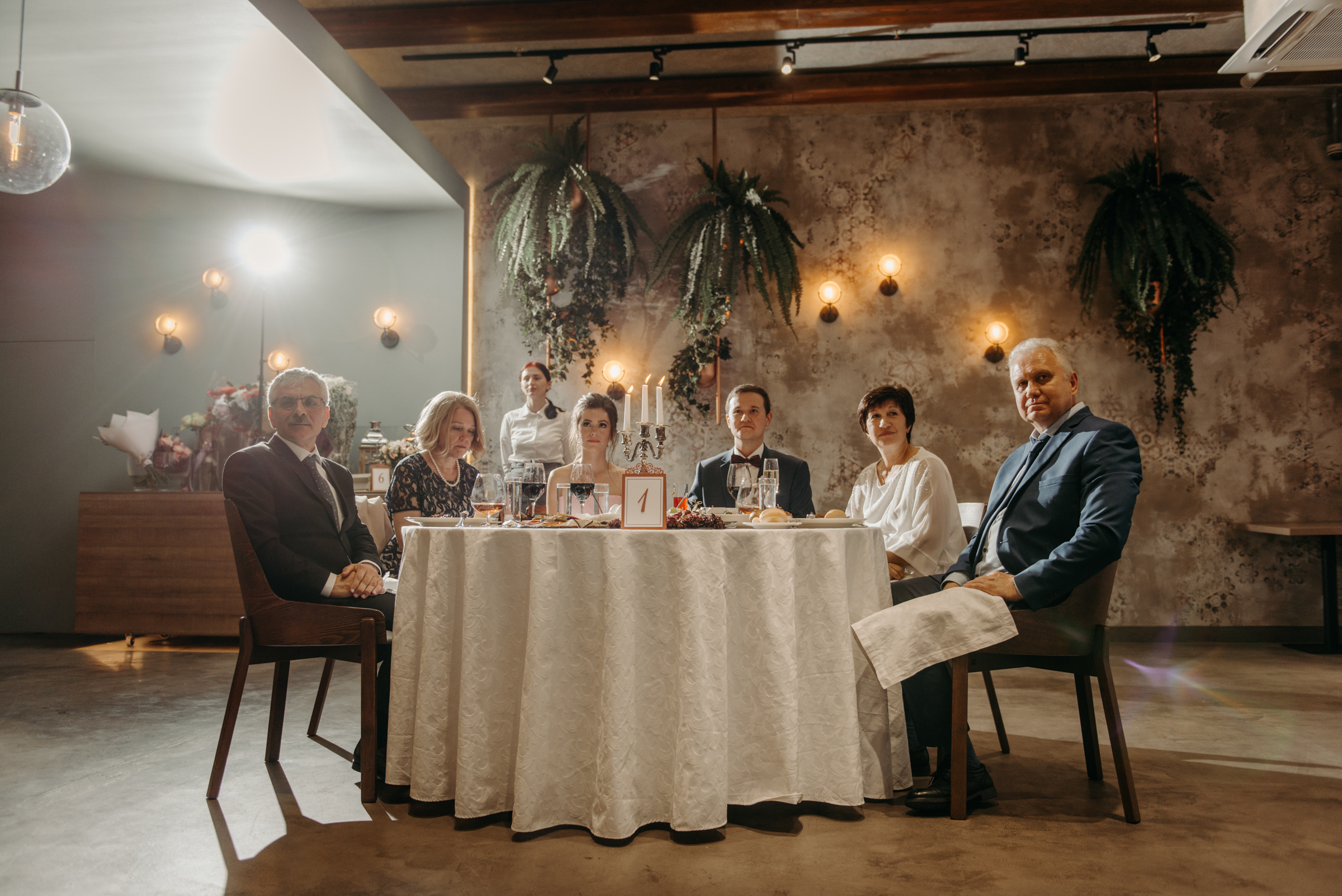 Летняя свадьба в отеле Введенский. Свадебный фотограф в Санкт-Петербурге Венера Ахметова