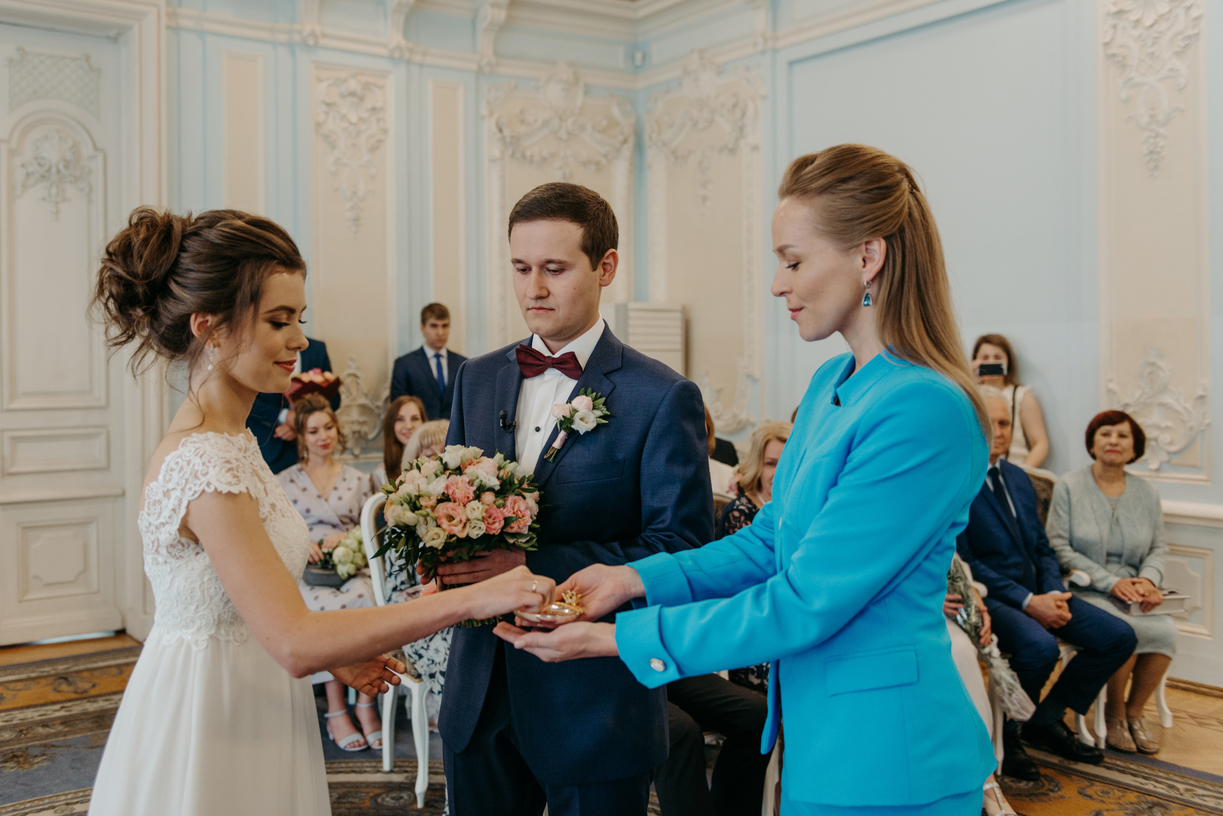 Летняя свадьба в отеле Введенский. Свадебный фотограф в Санкт-Петербурге Венера Ахметова