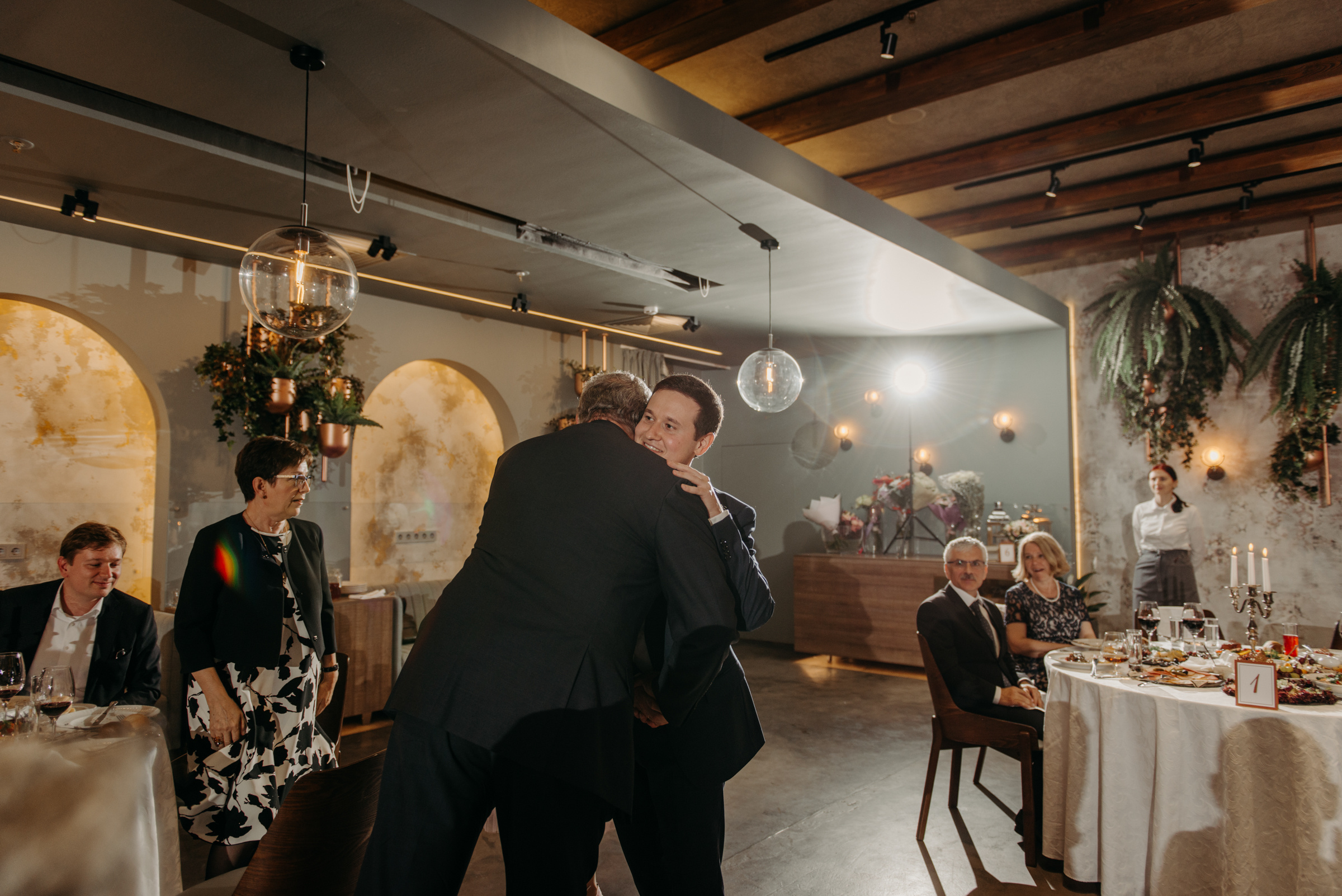 Летняя свадьба в отеле Введенский. Свадебный фотограф в Санкт-Петербурге Венера Ахметова