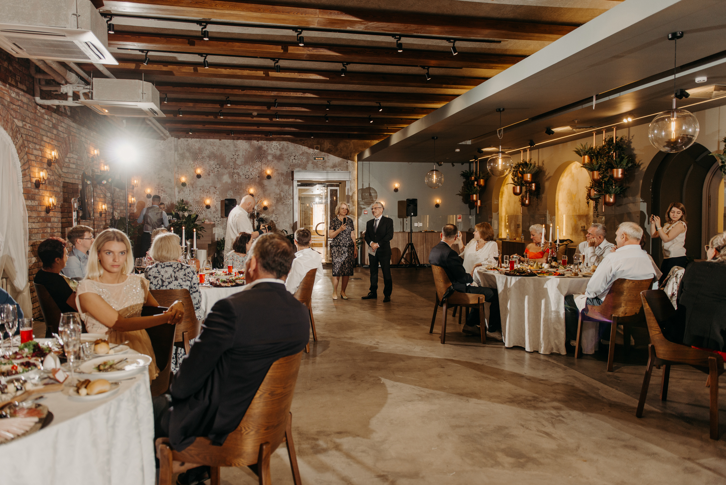 Летняя свадьба в отеле Введенский. Свадебный фотограф в Санкт-Петербурге Венера Ахметова