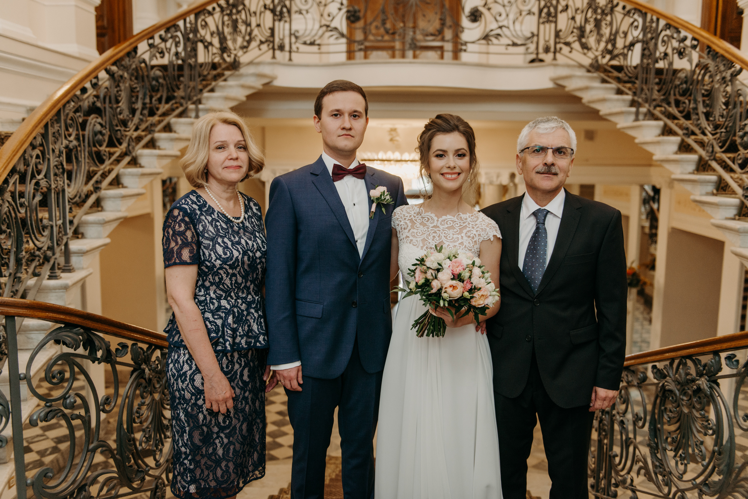 Летняя свадьба в отеле Введенский. Свадебный фотограф в Санкт-Петербурге Венера Ахметова