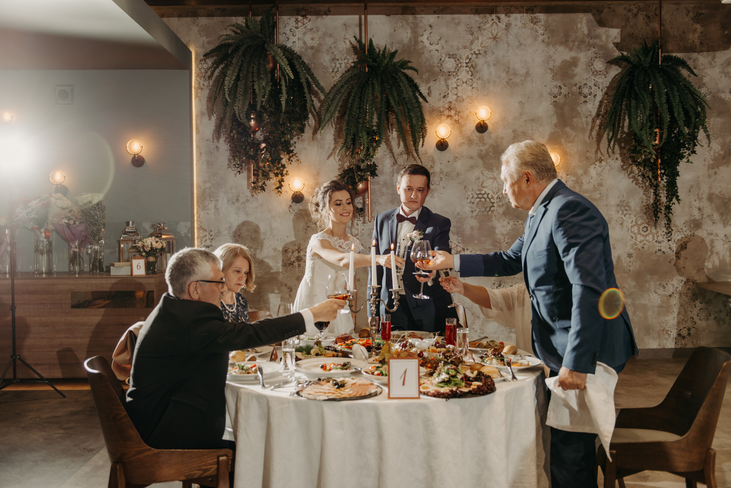 Летняя свадьба в отеле Введенский. Свадебный фотограф в Санкт-Петербурге Венера Ахметова