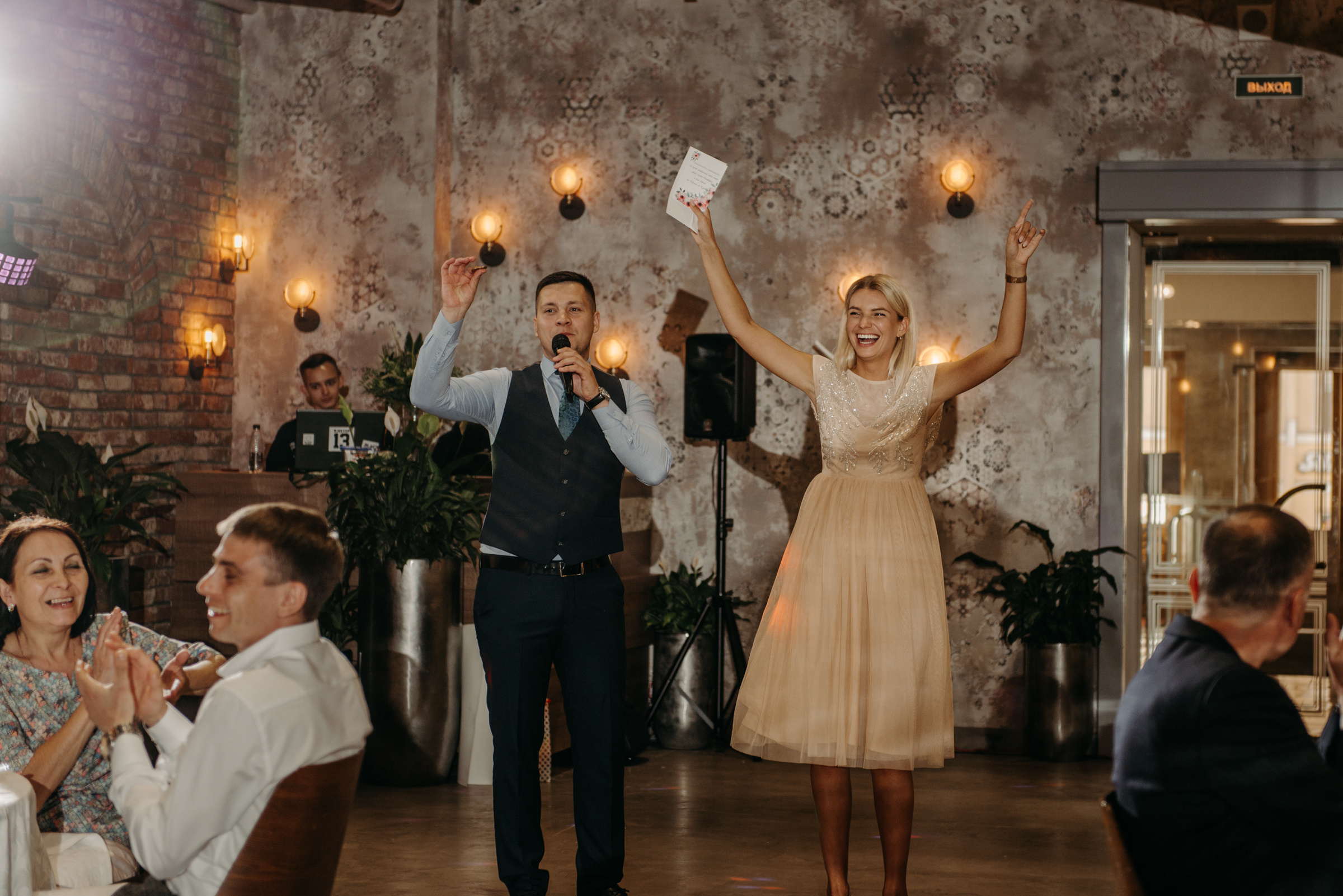 Летняя свадьба в отеле Введенский. Свадебный фотограф в Санкт-Петербурге Венера Ахметова