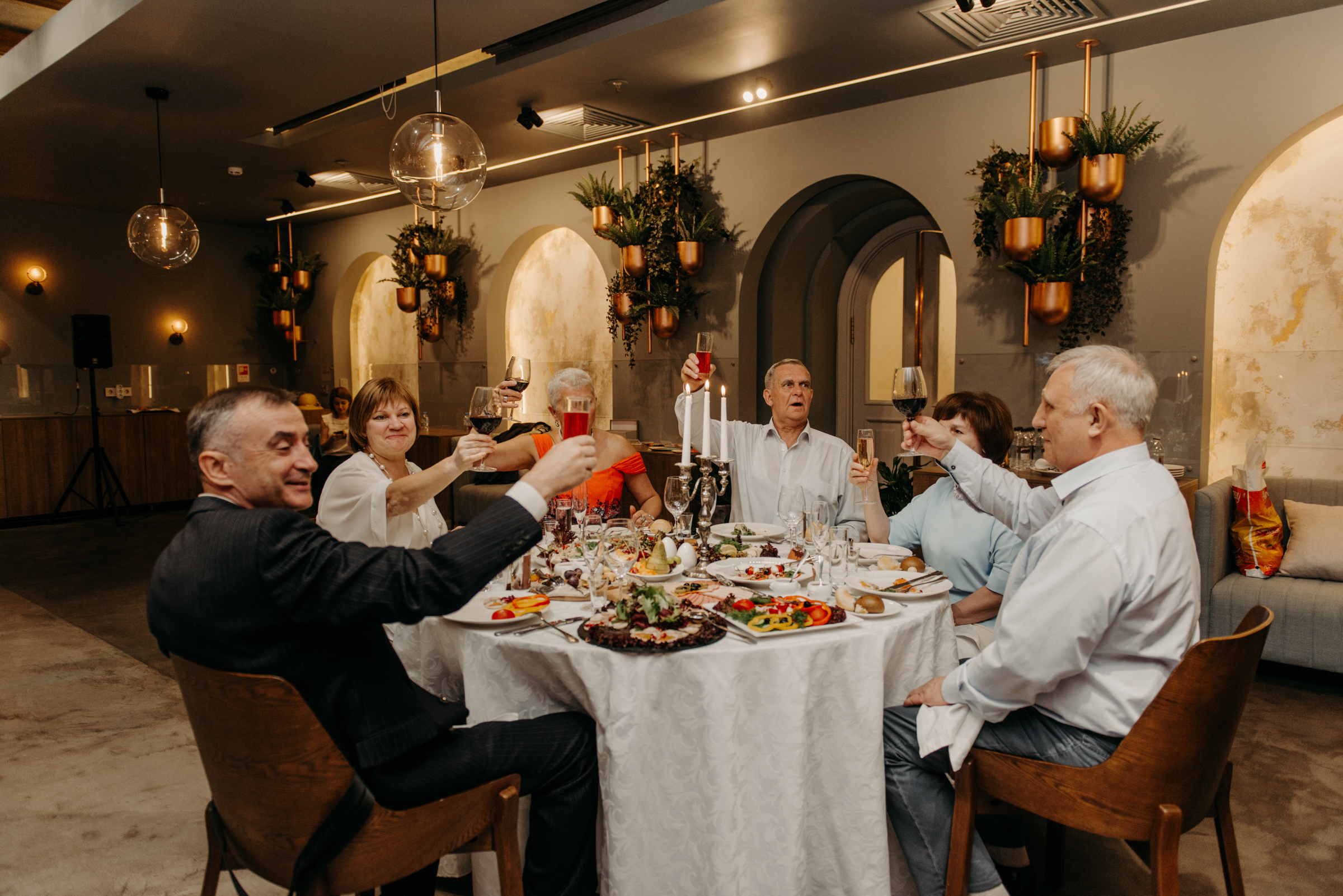 Летняя свадьба в отеле Введенский. Свадебный фотограф в Санкт-Петербурге Венера Ахметова