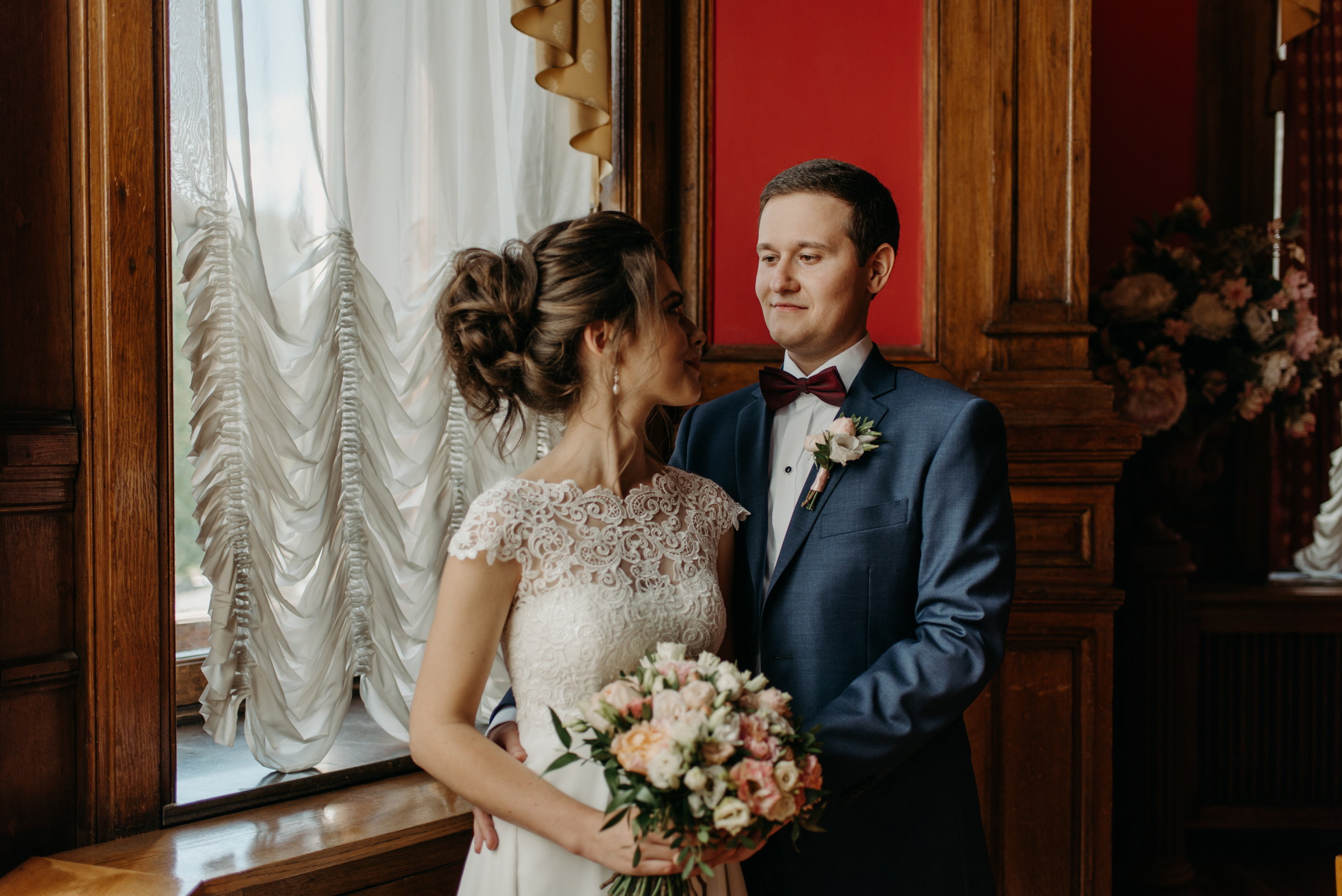 Летняя свадьба в отеле Введенский. Свадебный фотограф в Санкт-Петербурге Венера Ахметова