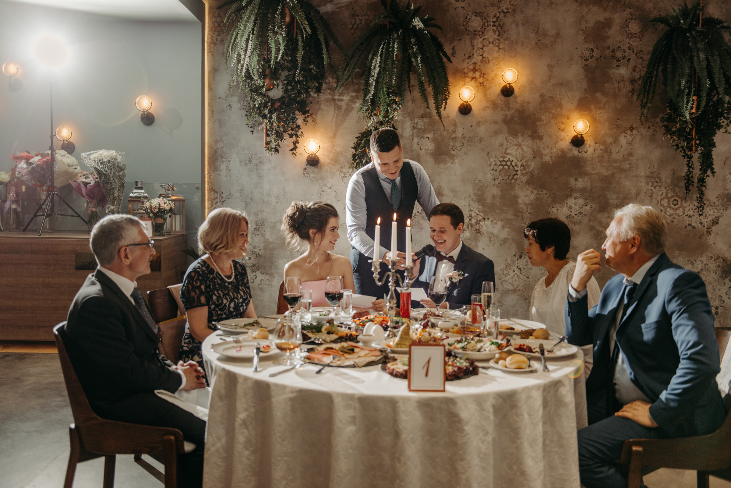 Летняя свадьба в отеле Введенский. Свадебный фотограф в Санкт-Петербурге Венера Ахметова