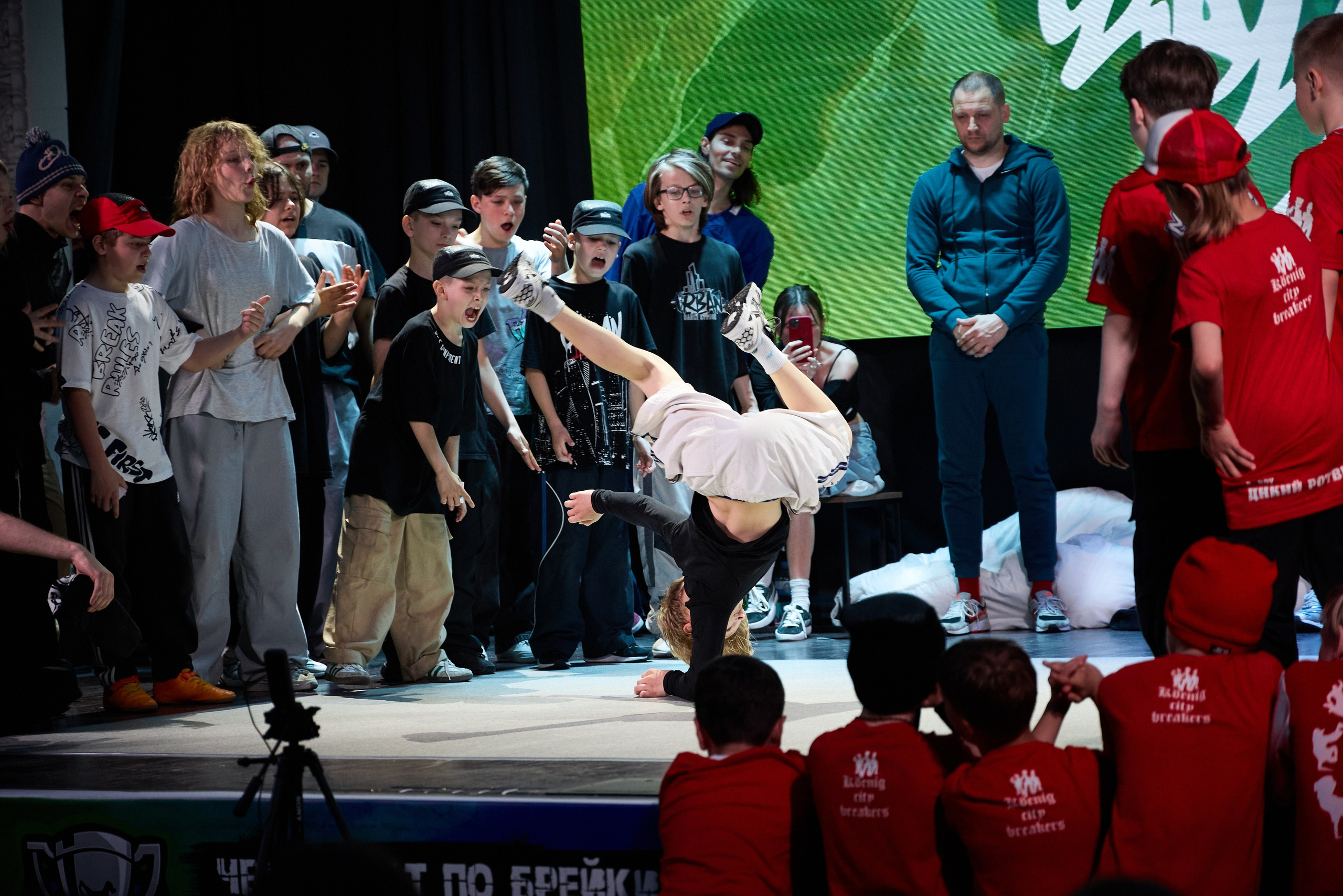 Соревнования по брейкдансу. Фотограф в Южно-Сахалинске Вадим Бороненков