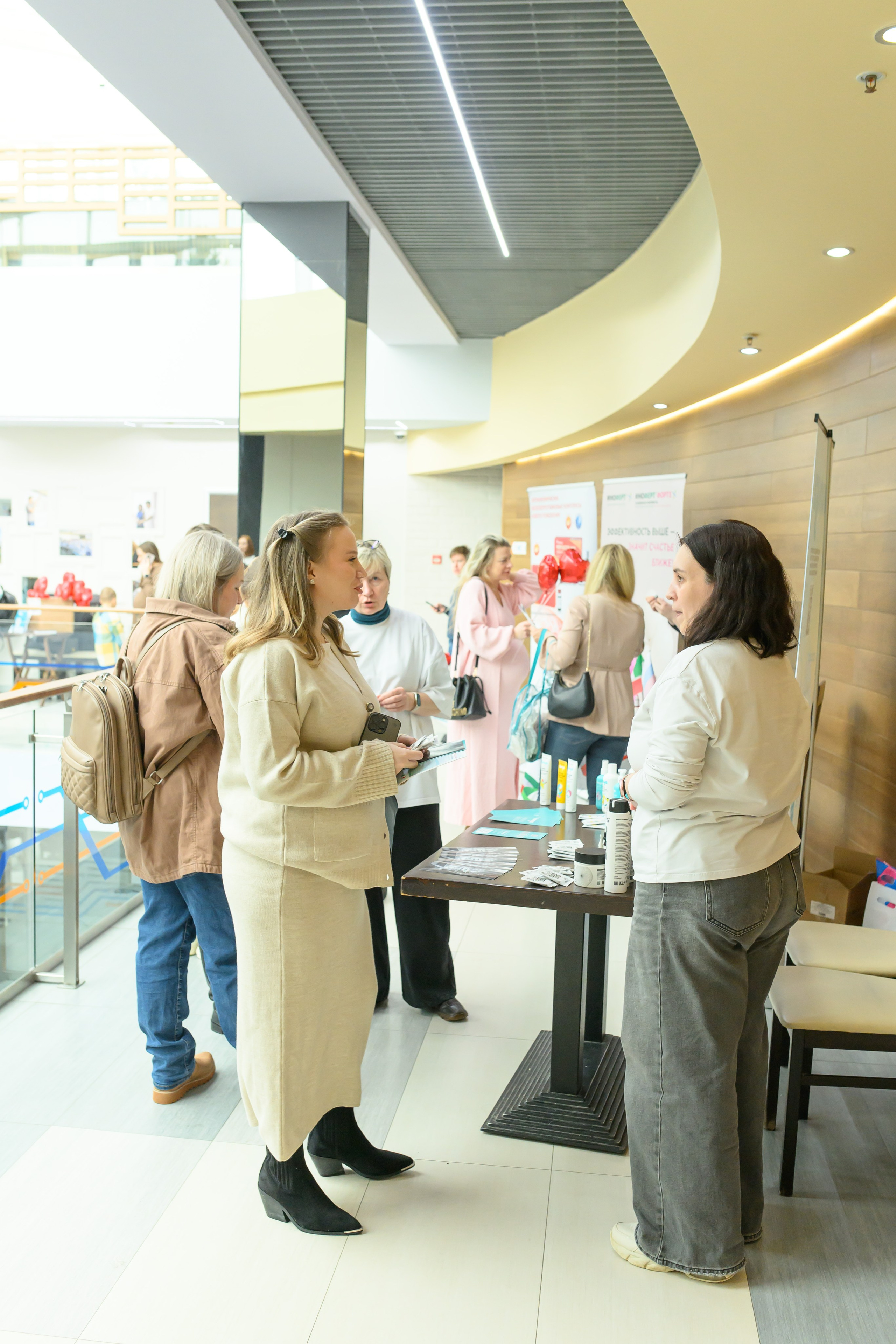 Фотоотчет праздника материнства февраль 2026 г. Профессиональный фотограф Елена Красилина г.Ярославль, г. Рыбинск