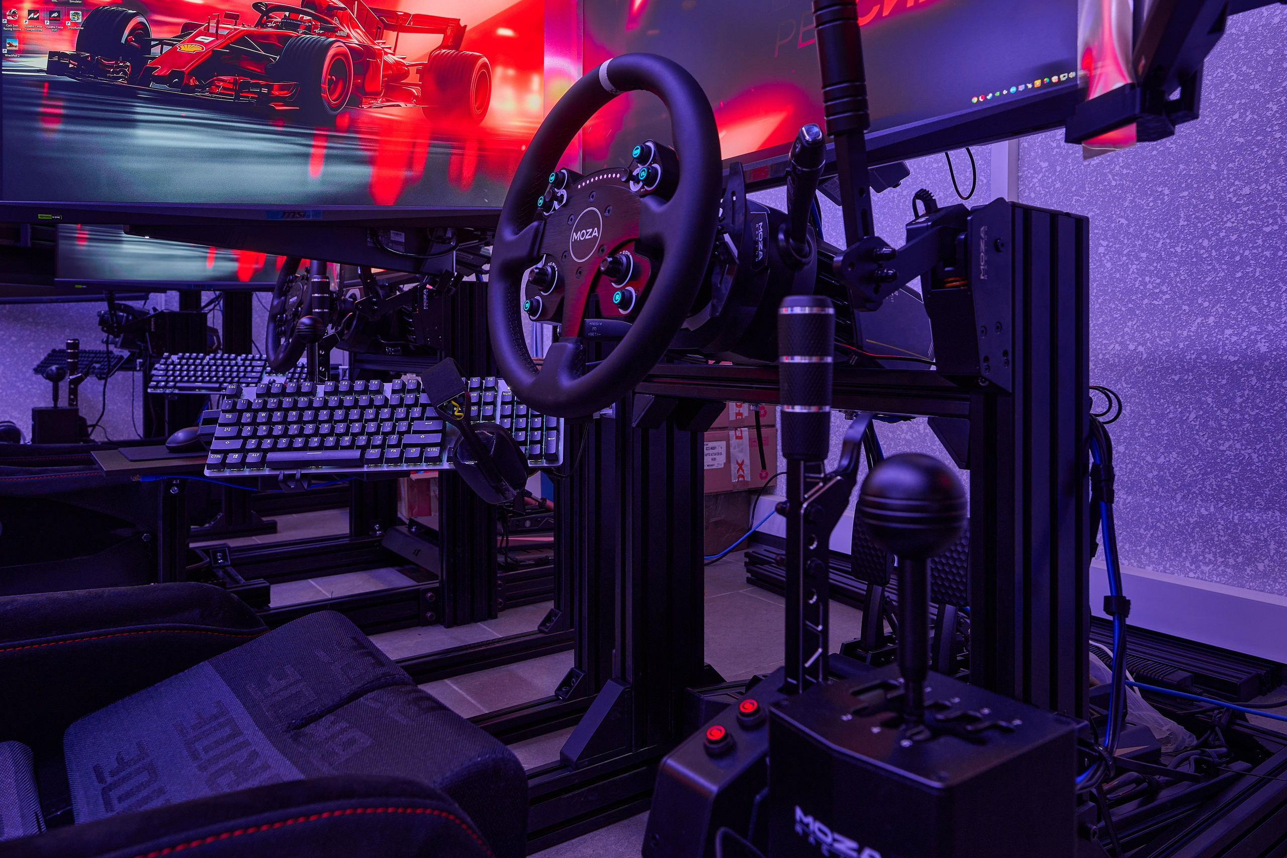 РЕЙСИМ Гоночные автосимуляторы. Интерьерный фотограф в Краснодаре