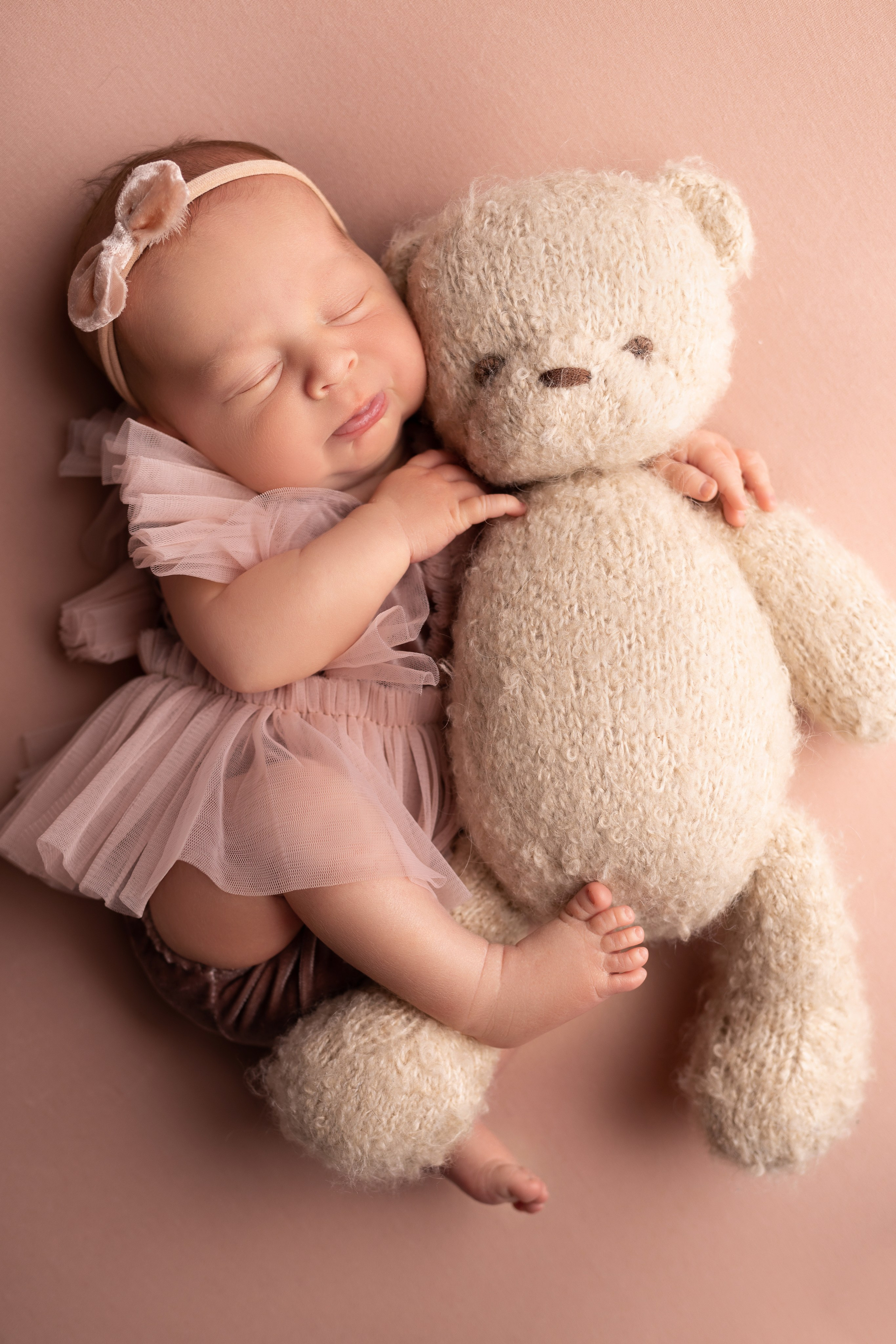 Классическая фотосессия малыша. Фотограф новорожденных малышей в Омске и Омской области Эльвира Камаева