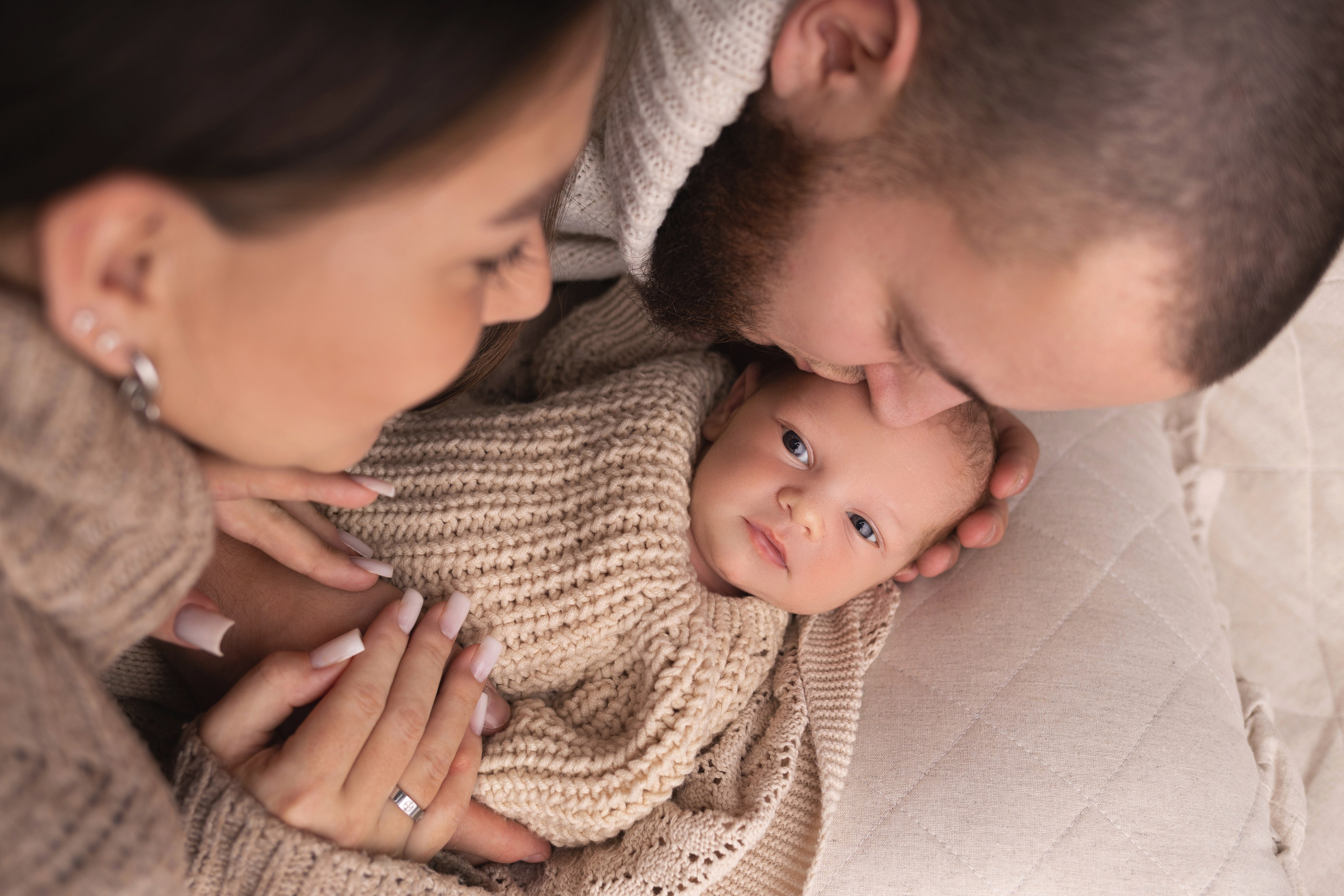 Newborn съемка в стиле Лайф. Фотограф новорожденных малышей в Омске и Омской области Эльвира Камаева