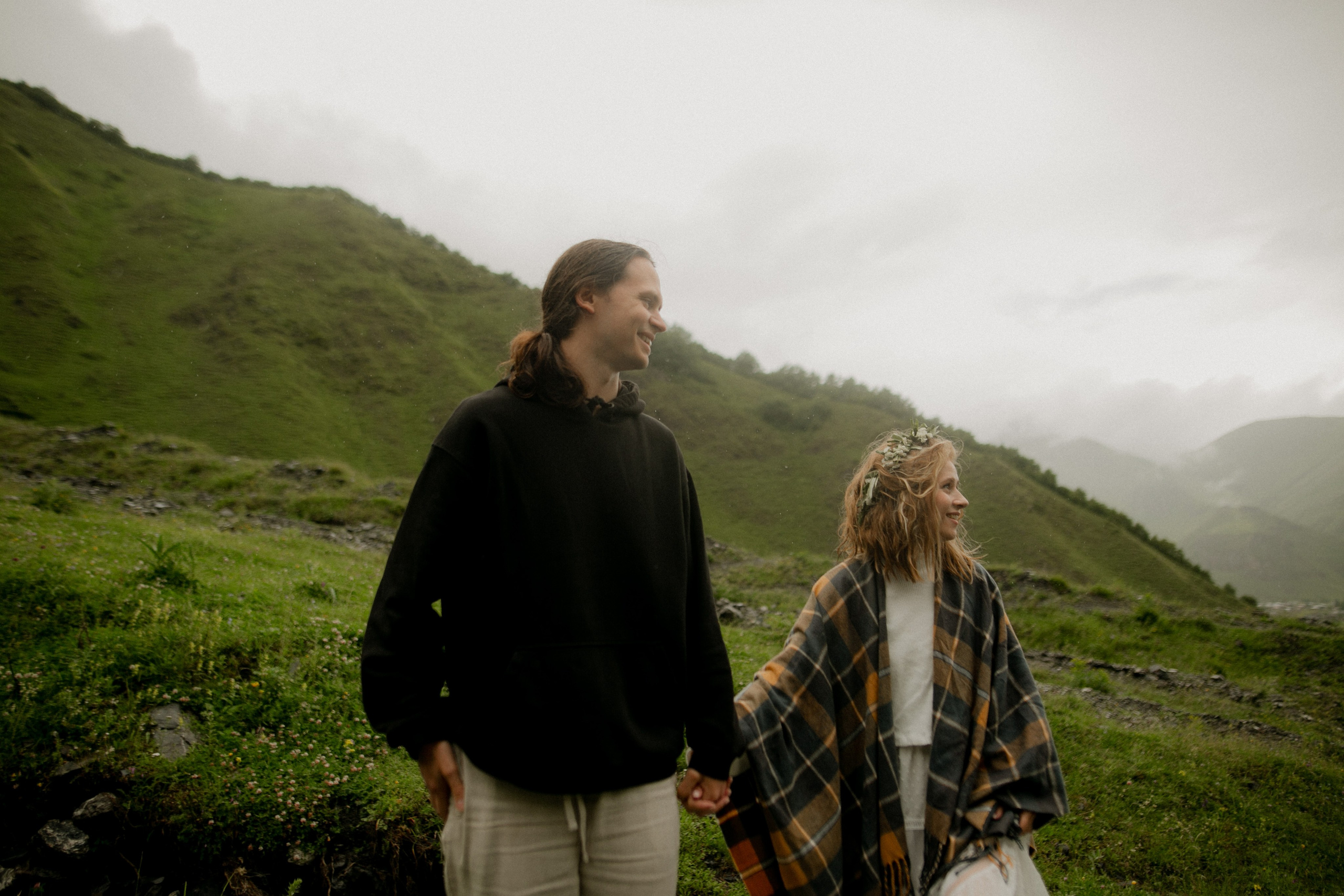 Nikita & Nastya. Wedding at Kazbeg. Свадебный фотограф Грузия Alex and Polly