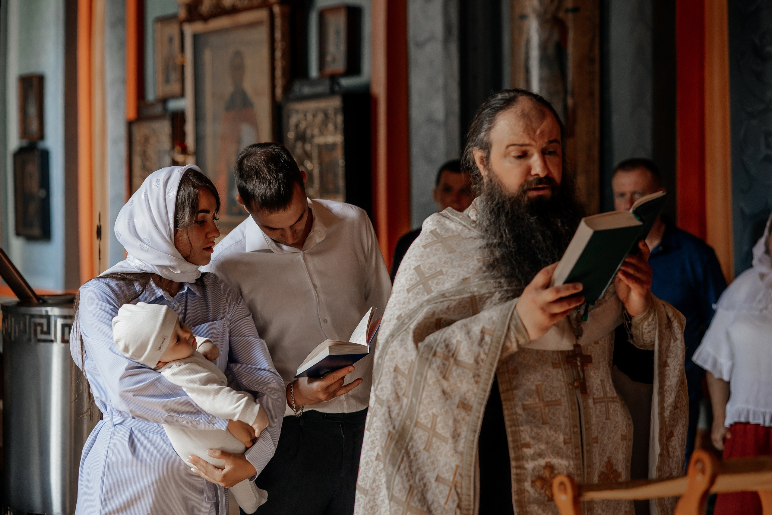 Фограф на крещение Москва- Смоленск. Свадебный Церковный Семейный фотограф Светлана Былова Москва- Смоленск