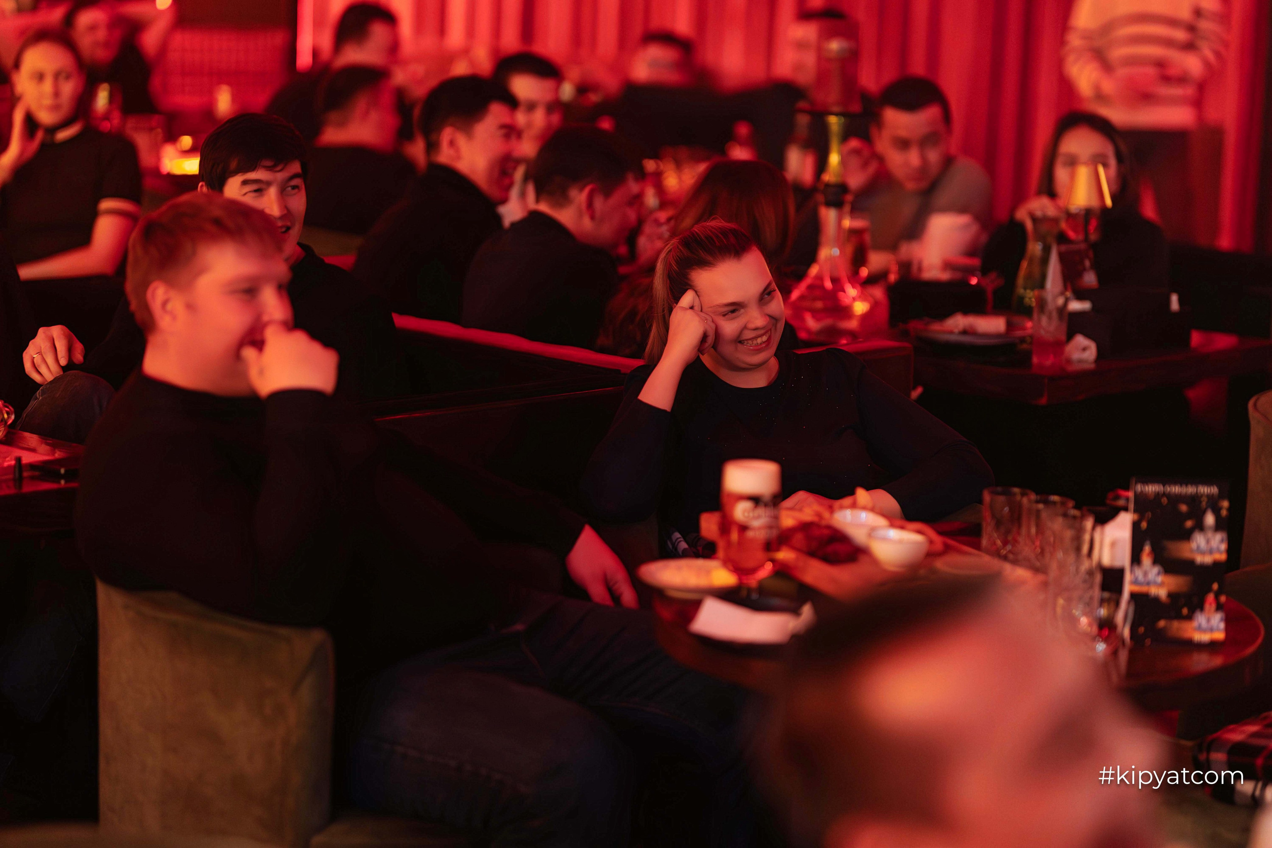 Сольный стендап концерт Александра Меркуль