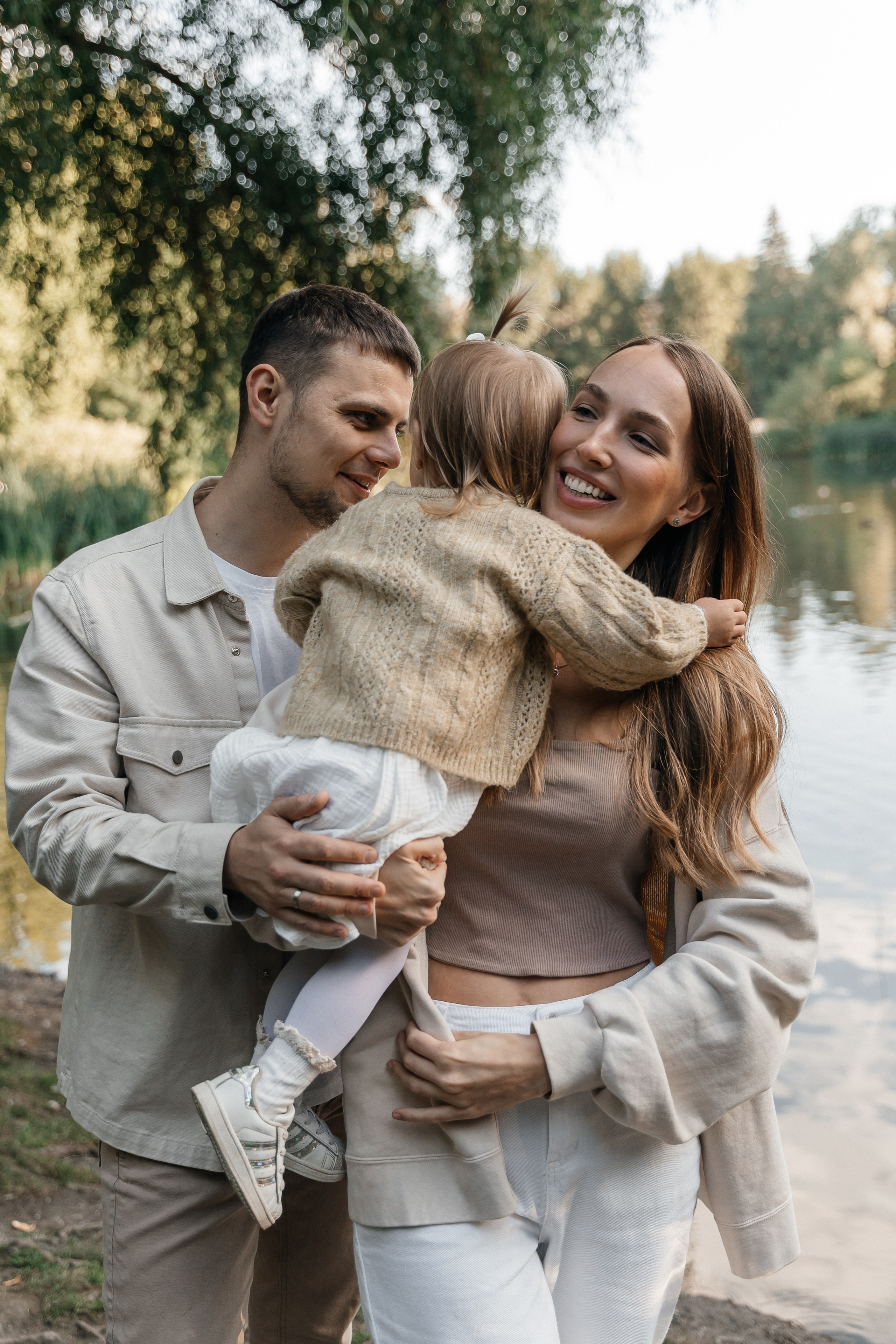 Лёша, Ксюша и Вика. Волик Мария