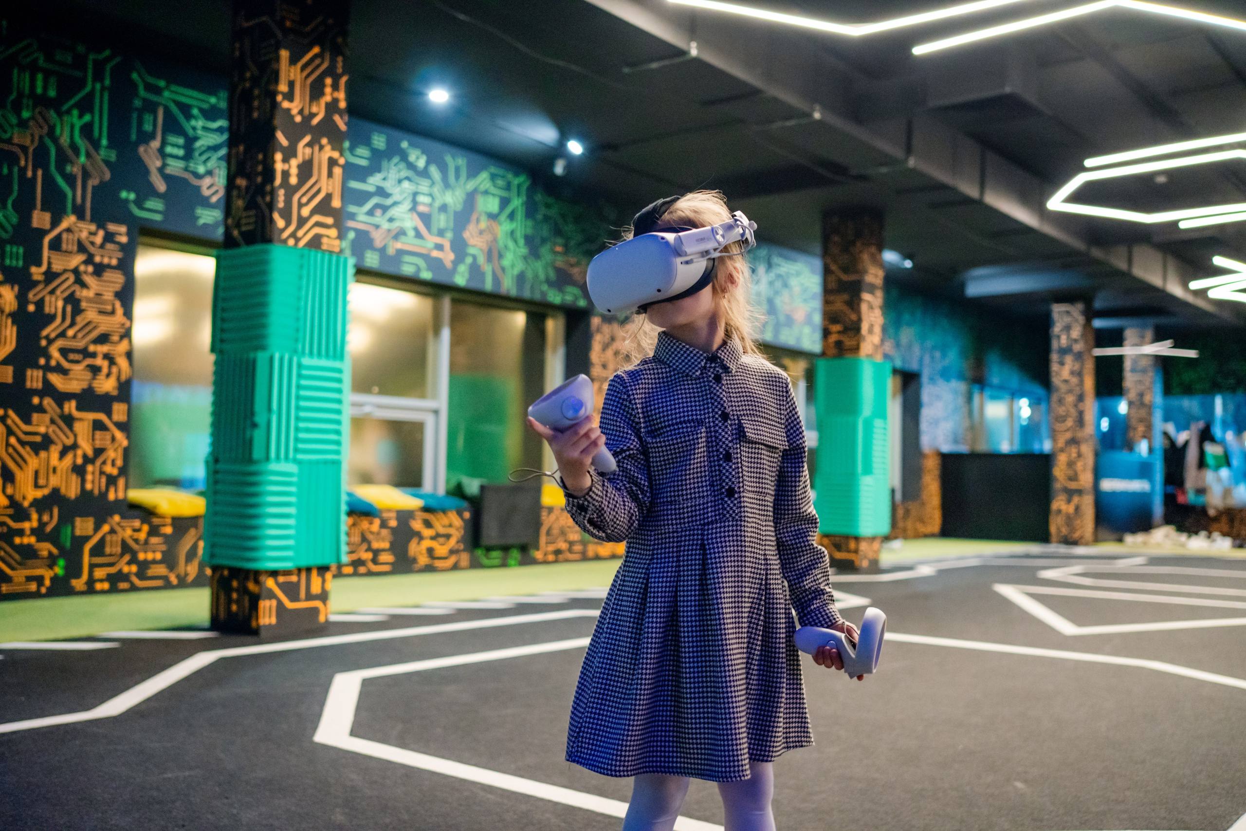 VR (September-October 2024). Felixtones