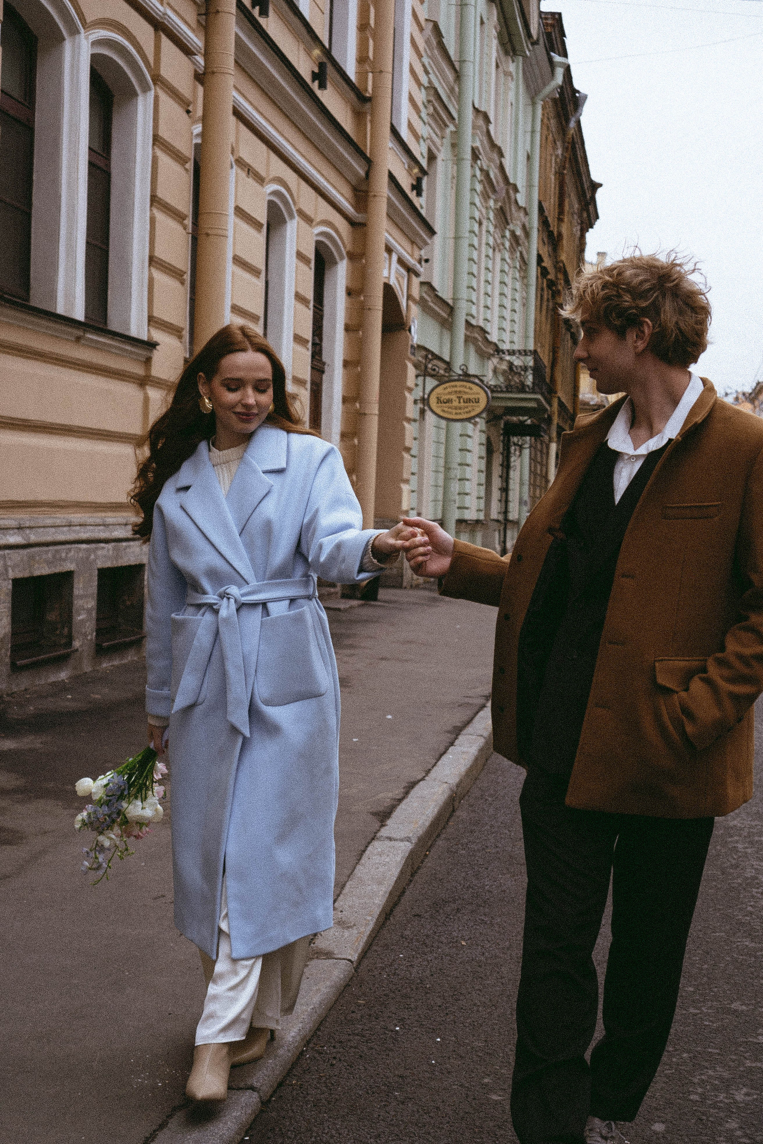 СВАДЕБНАЯ ПРОГУЛКА ПО ПЕТРОГРАДКЕ ВЕСНОЙ (ФОТОСЕССИИЯ ПАРЫ СВАДЕБНАЯ). Профессиональный фотограф, Санкт-Петербург — Виктория Богомолова