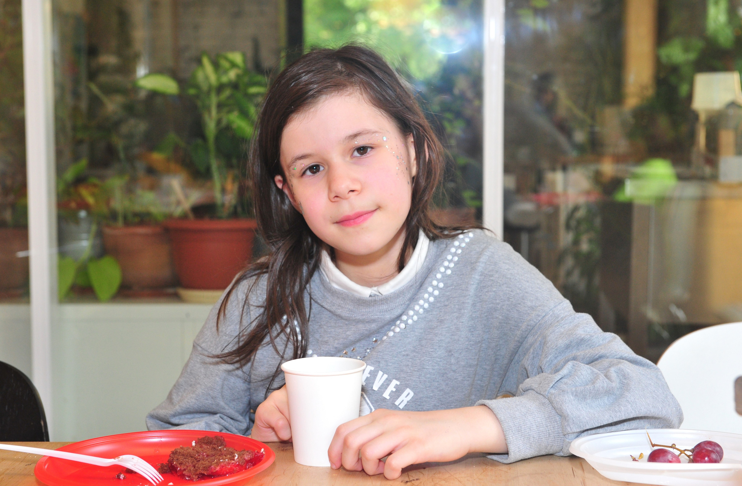 Выпускной для 4-го класса в Парке Горького на улице и в кафе. Свадебный и семейный фотограф в Москве Ирина Гончарова