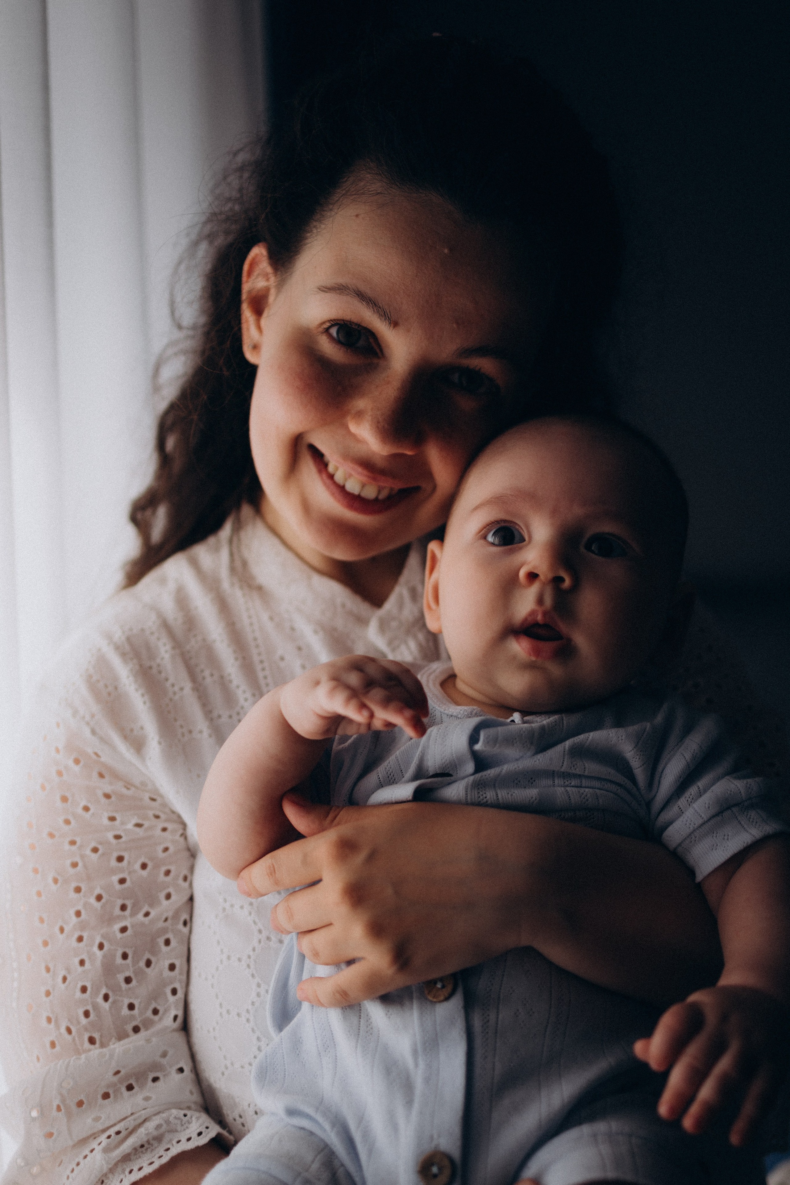 Семейная фотосессия мамы с ребенком