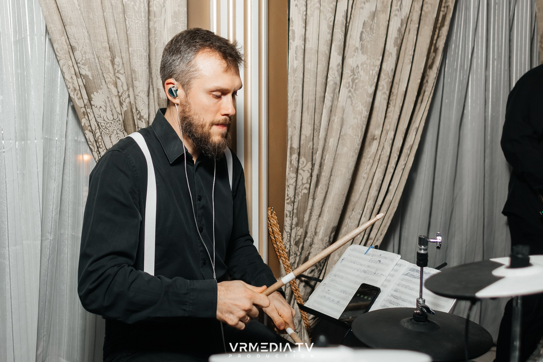 ПЯТНИЦА ДЛЯ ДРУЗЕЙ в ресторане «Империя»