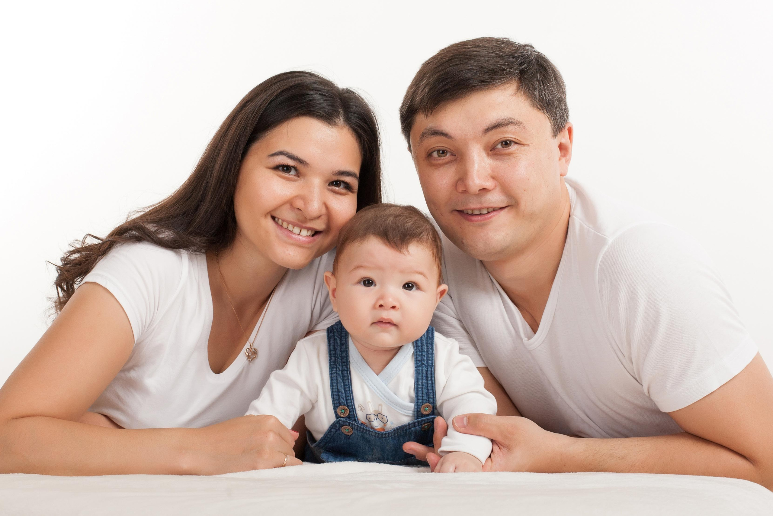 Фотосессия семейная. Фотостудия Алматы. Семейная и детская фотостудия Family studio.Фотограф Алматы