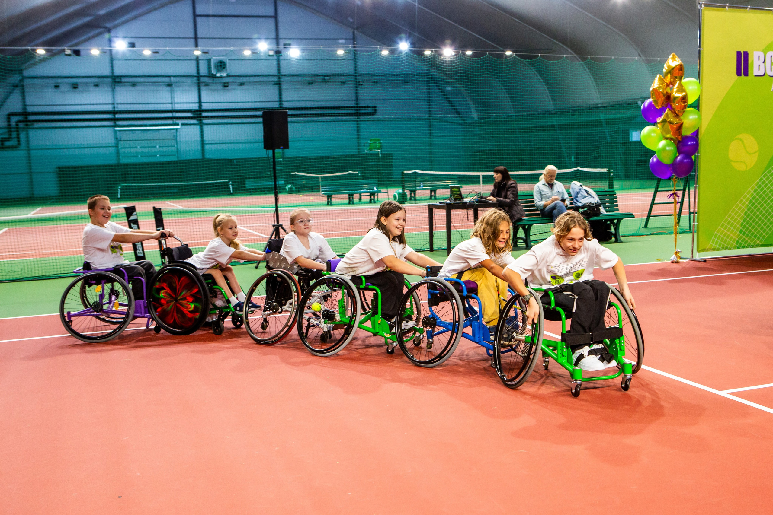 Турнир по теннису на колясках. Репортажный, семейный, свадебный, портретный фотограф