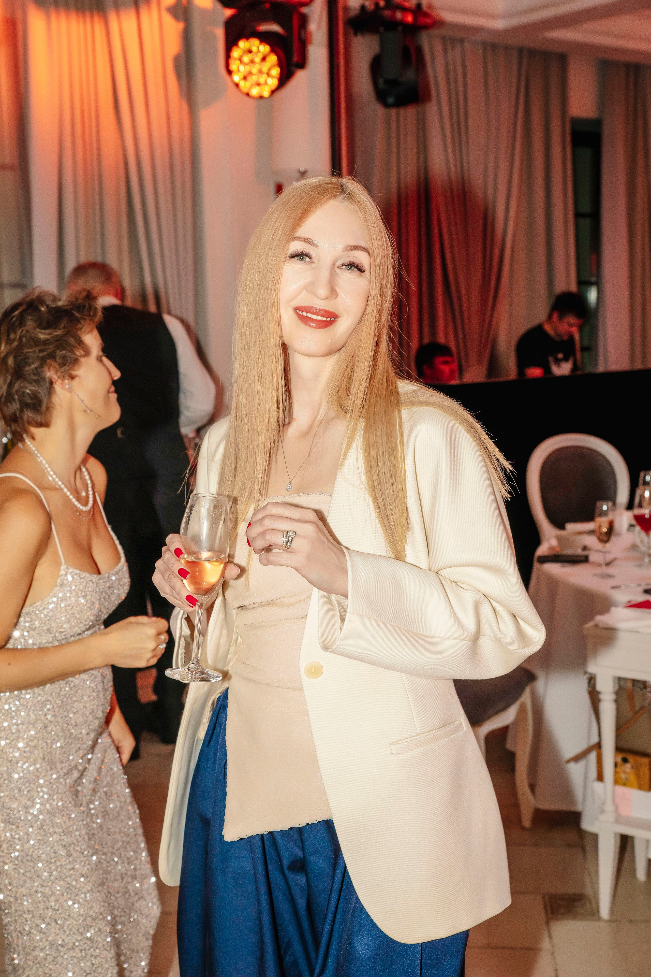 Дом Души с Анастасией Кичатовой. Профессиональный фотограф в Москве | Заказать фотосессию и съемку