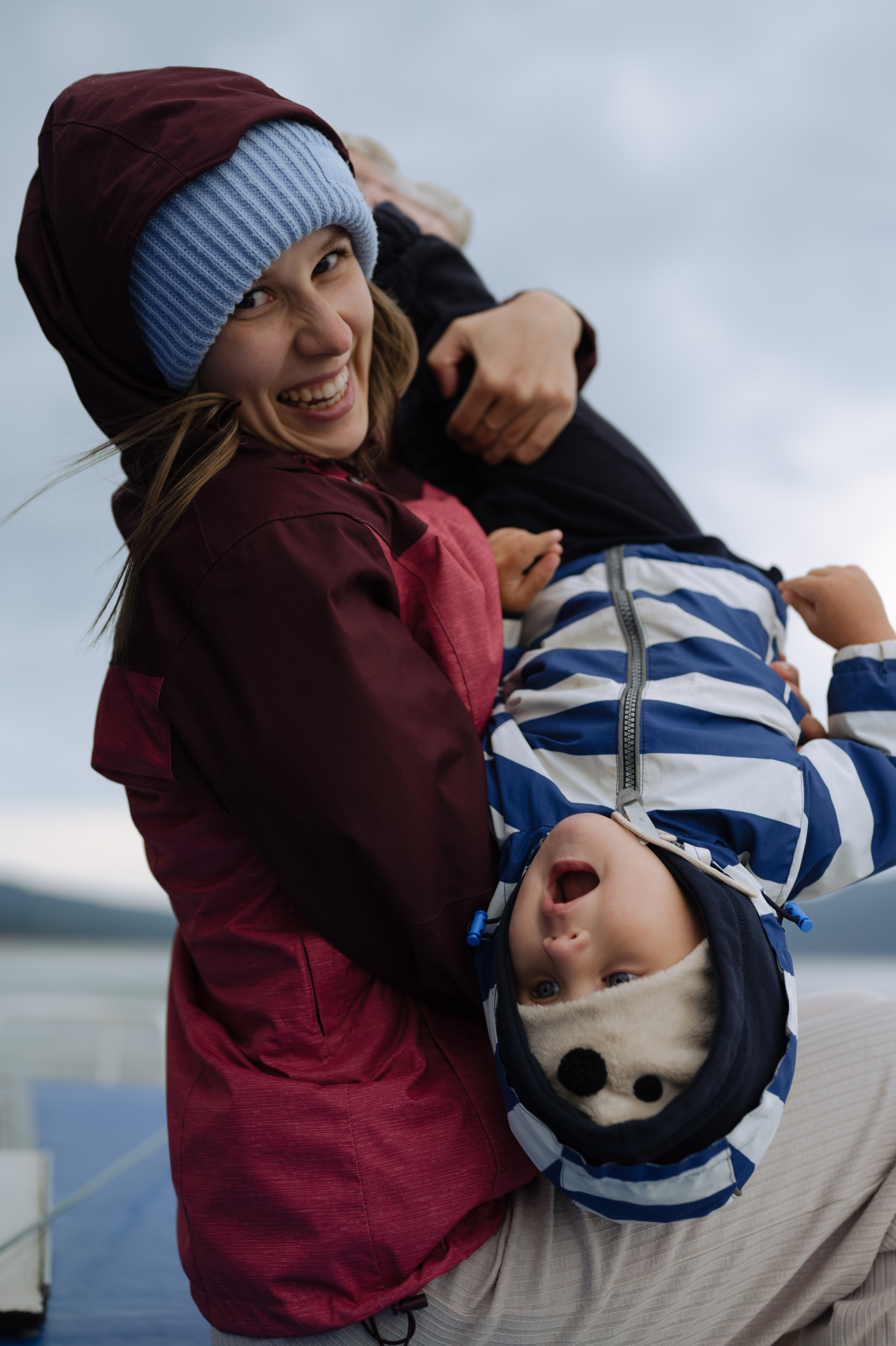 Никита и родители, Красноярское море. Фотограф Красноярск Екатерина Карпеза