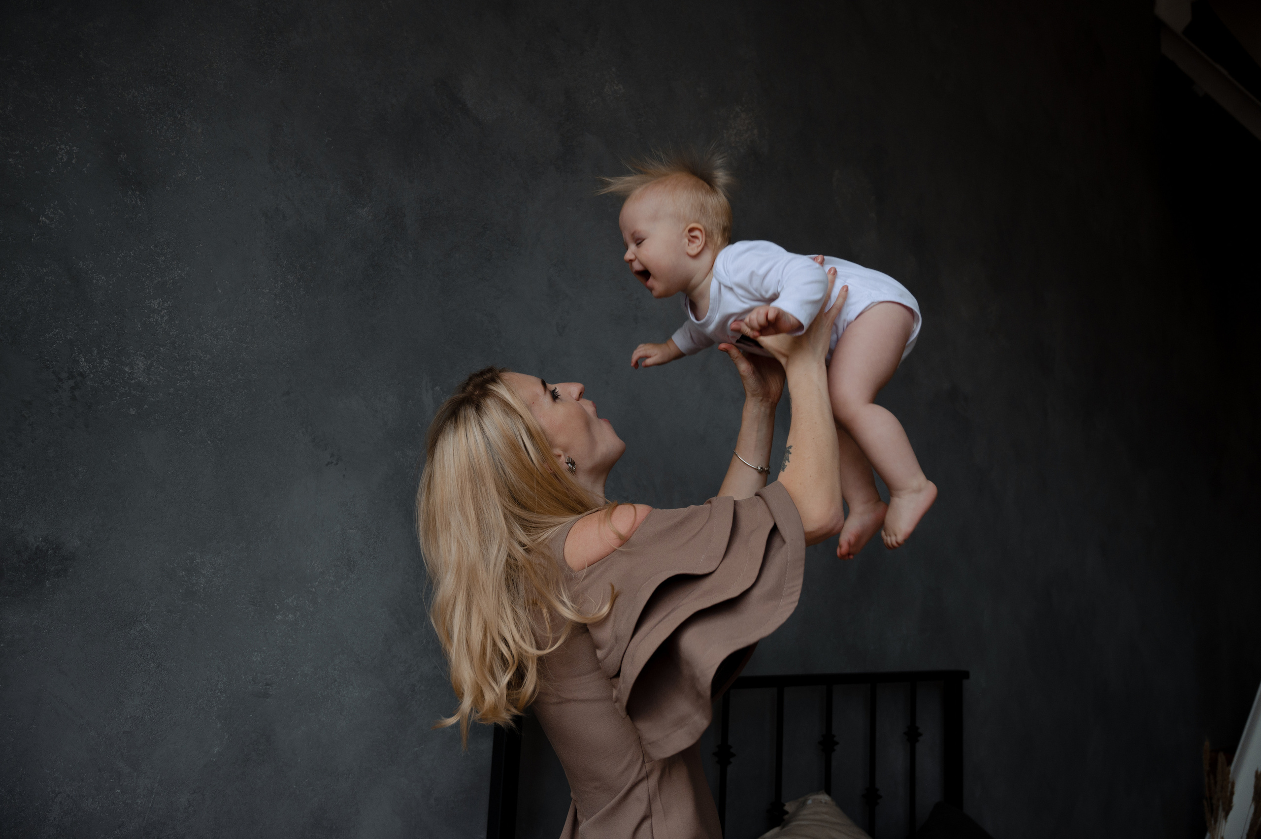 Светлана и детки, фотостудия MOON. Фотограф Красноярск Екатерина Карпеза