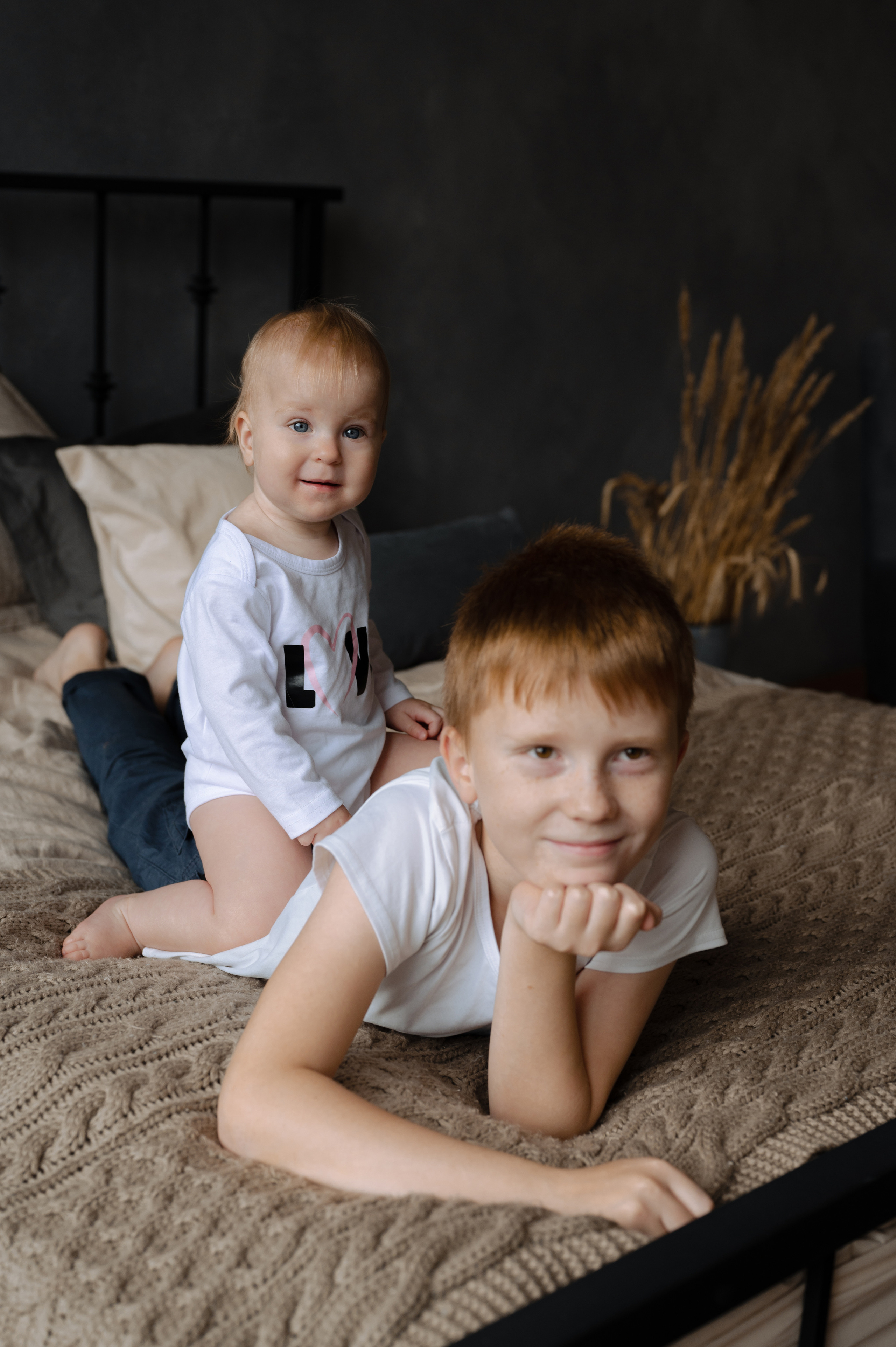 Светлана и детки, фотостудия MOON. Фотограф Красноярск Екатерина Карпеза