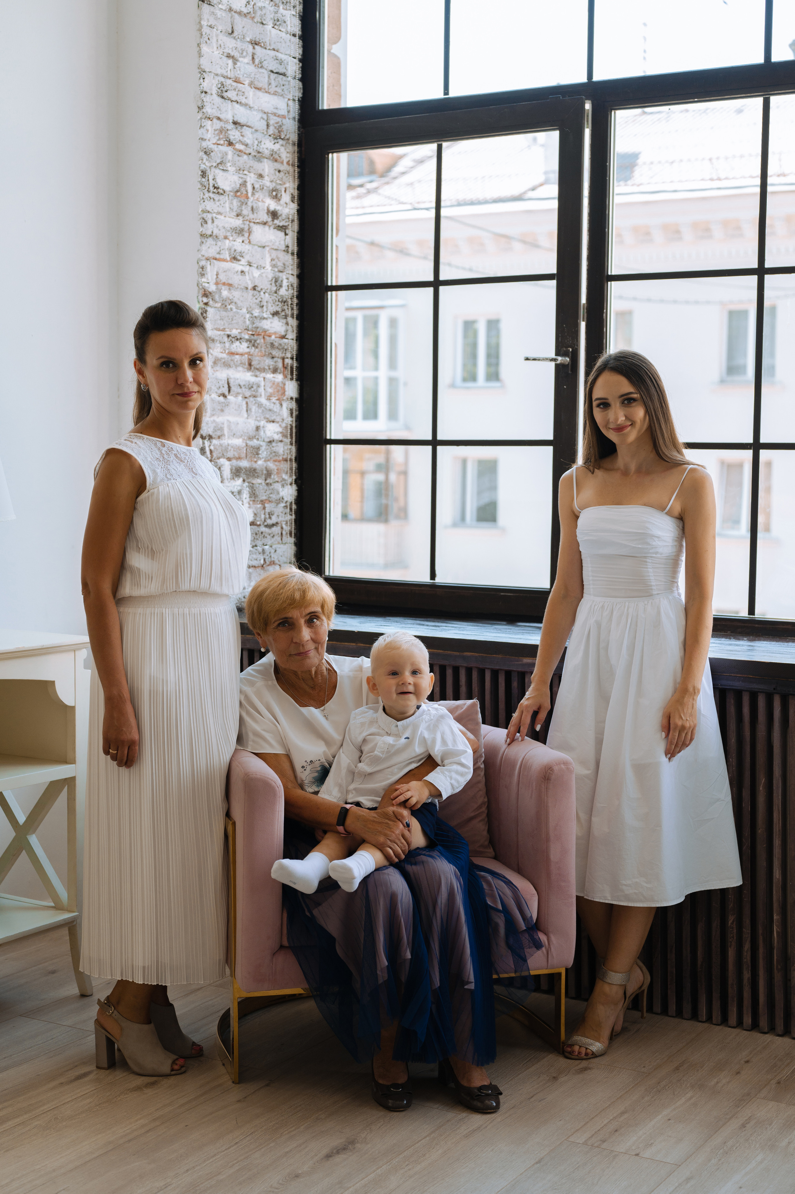 Владу годик, фотостудия ИСТОРИИ. Фотограф Красноярск Екатерина Карпеза