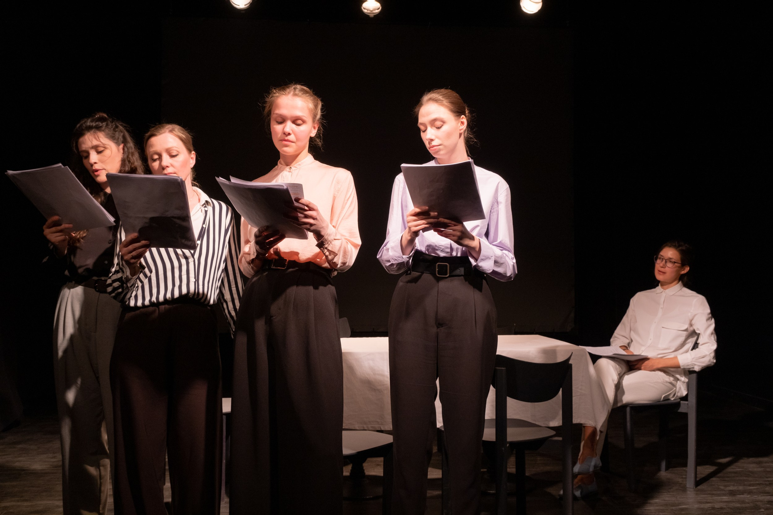 Читки каких-то там драматургов. Фотограф в Санкт-Петербурге и Москве Юлия Паршакова