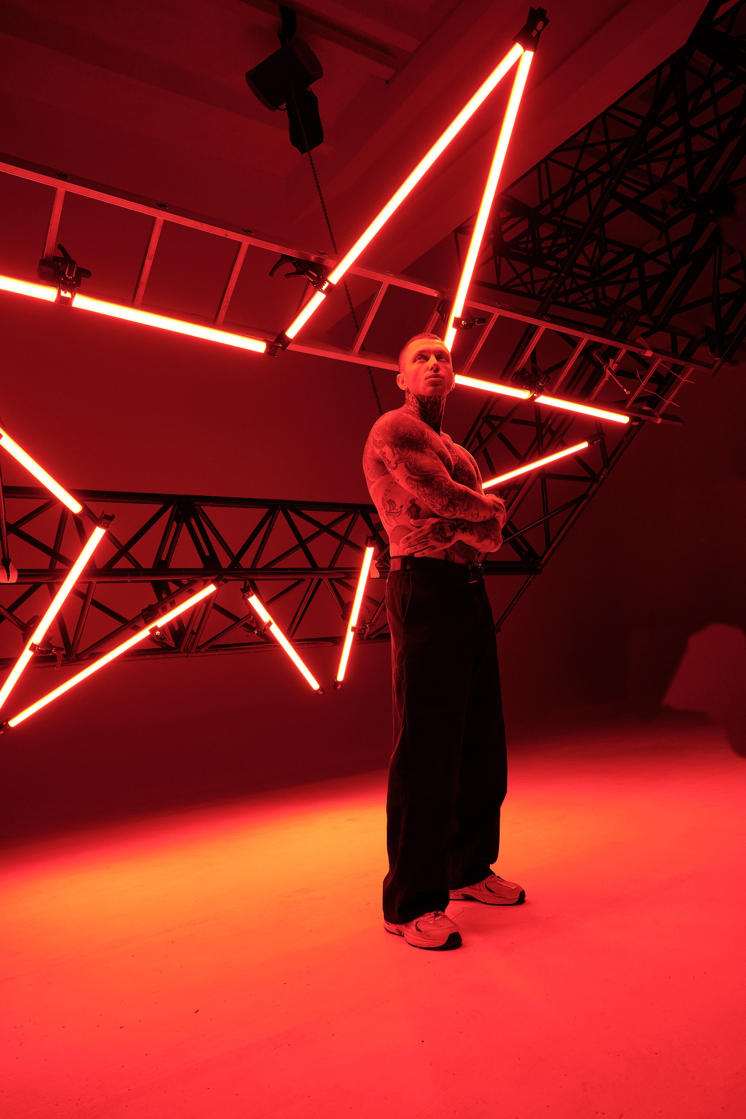 Мужской портретный фотограф в студии в Москве Колышева Виктория